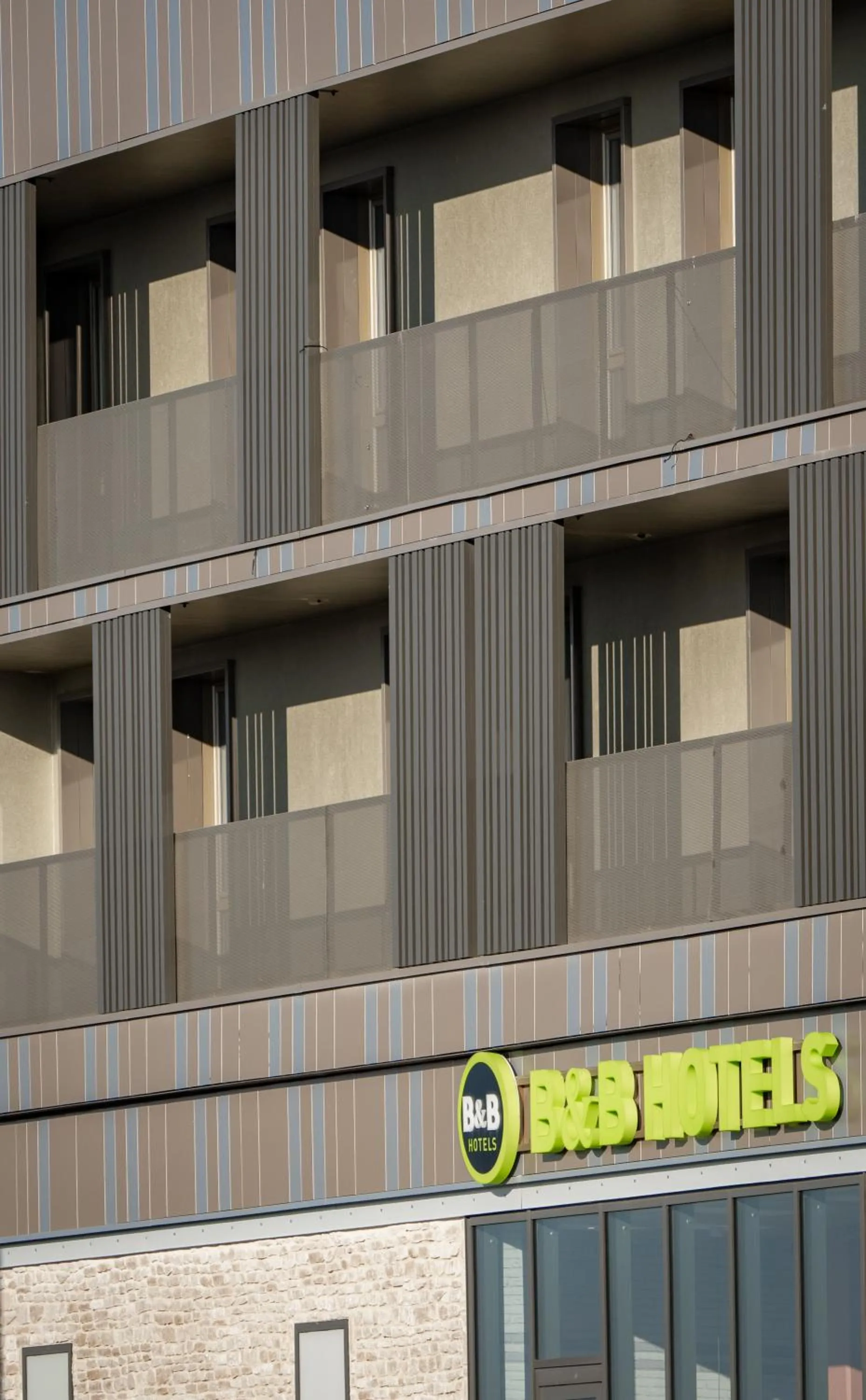 Property building in B&B HOTEL Versailles Rocquencourt