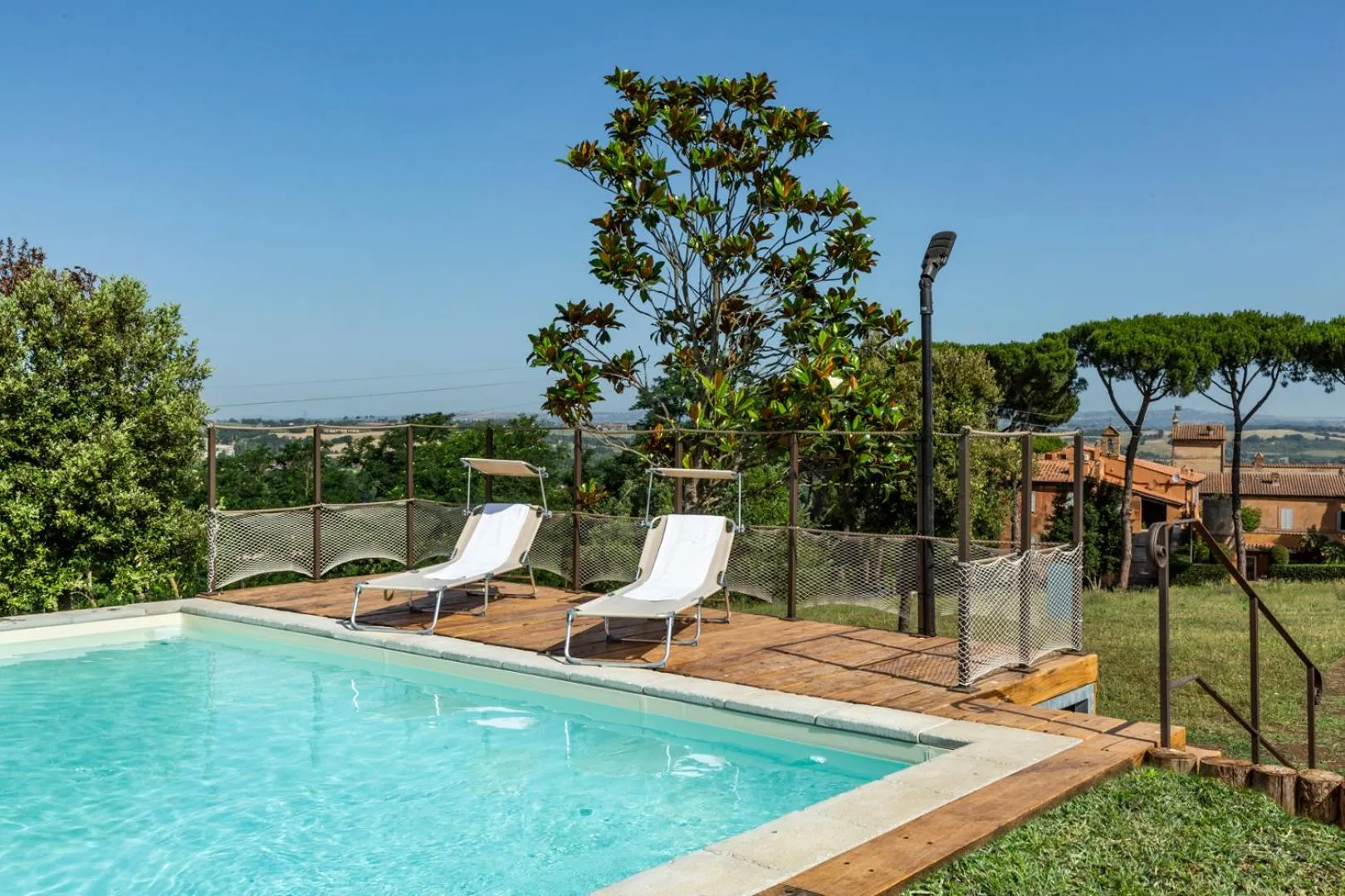 Swimming pool in Castello del Duca
