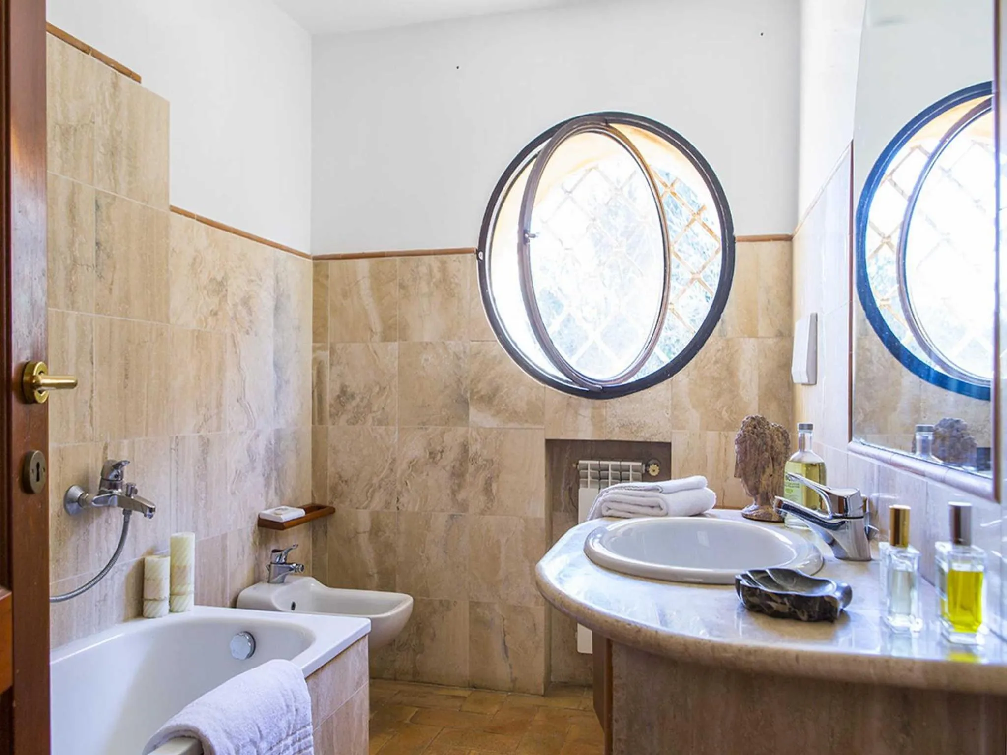 Bathroom in Castello del Duca