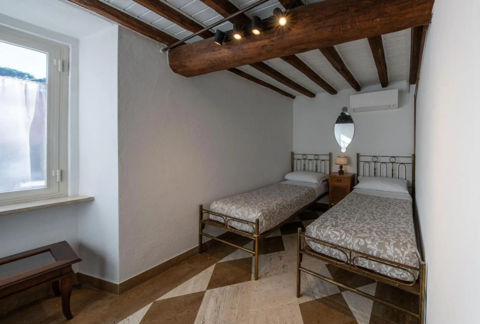 Bed in Castello del Duca