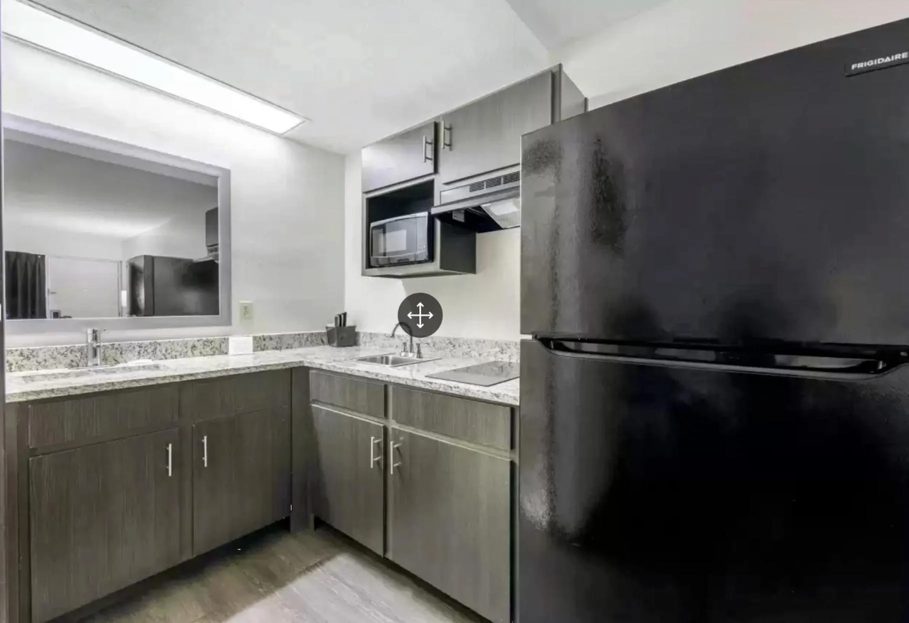 Kitchen or kitchenette, Kitchen/Kitchenette in Suburban Studios Cookeville