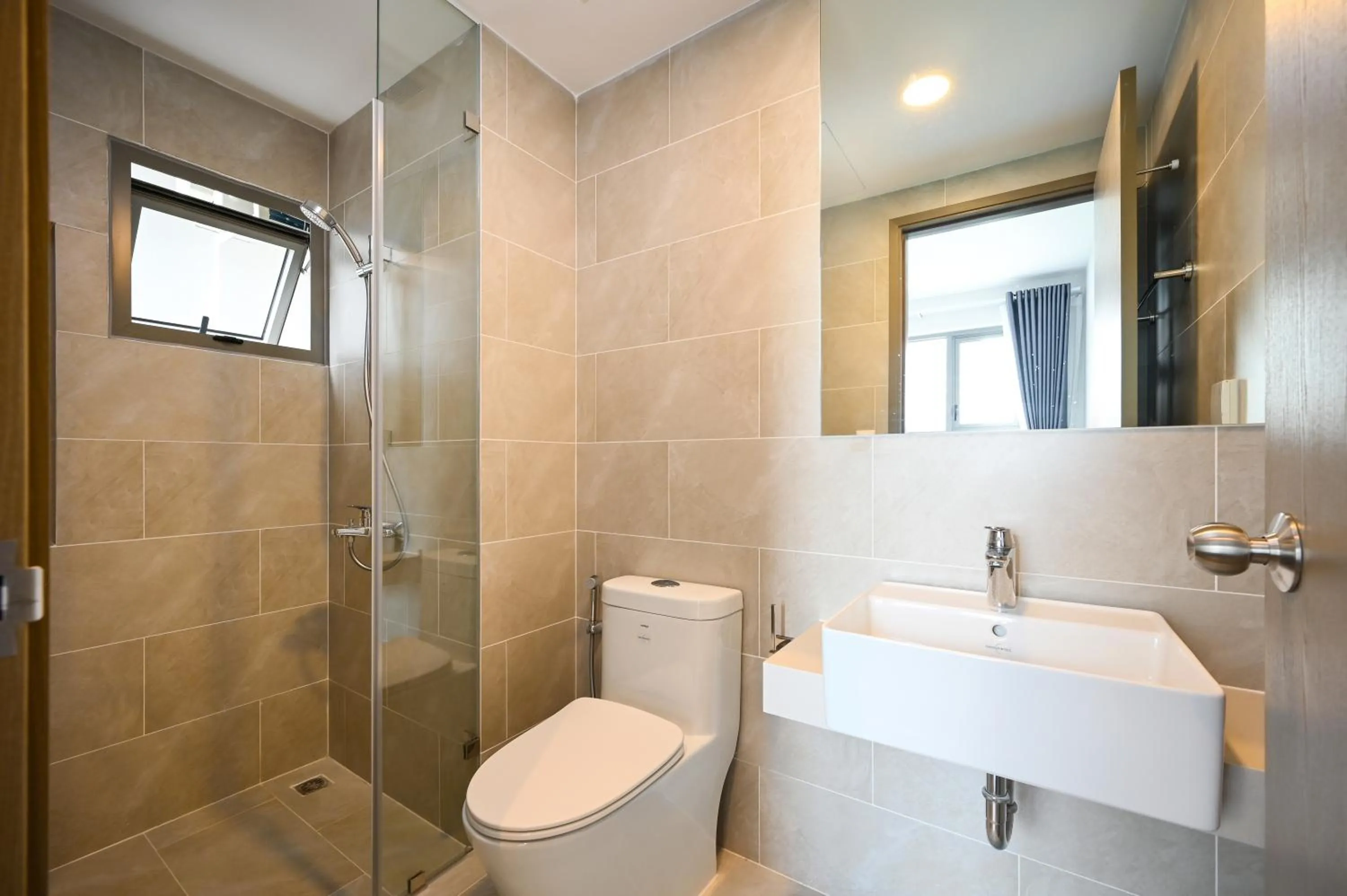 Toilet in Căn hộ Westgate- 2N House