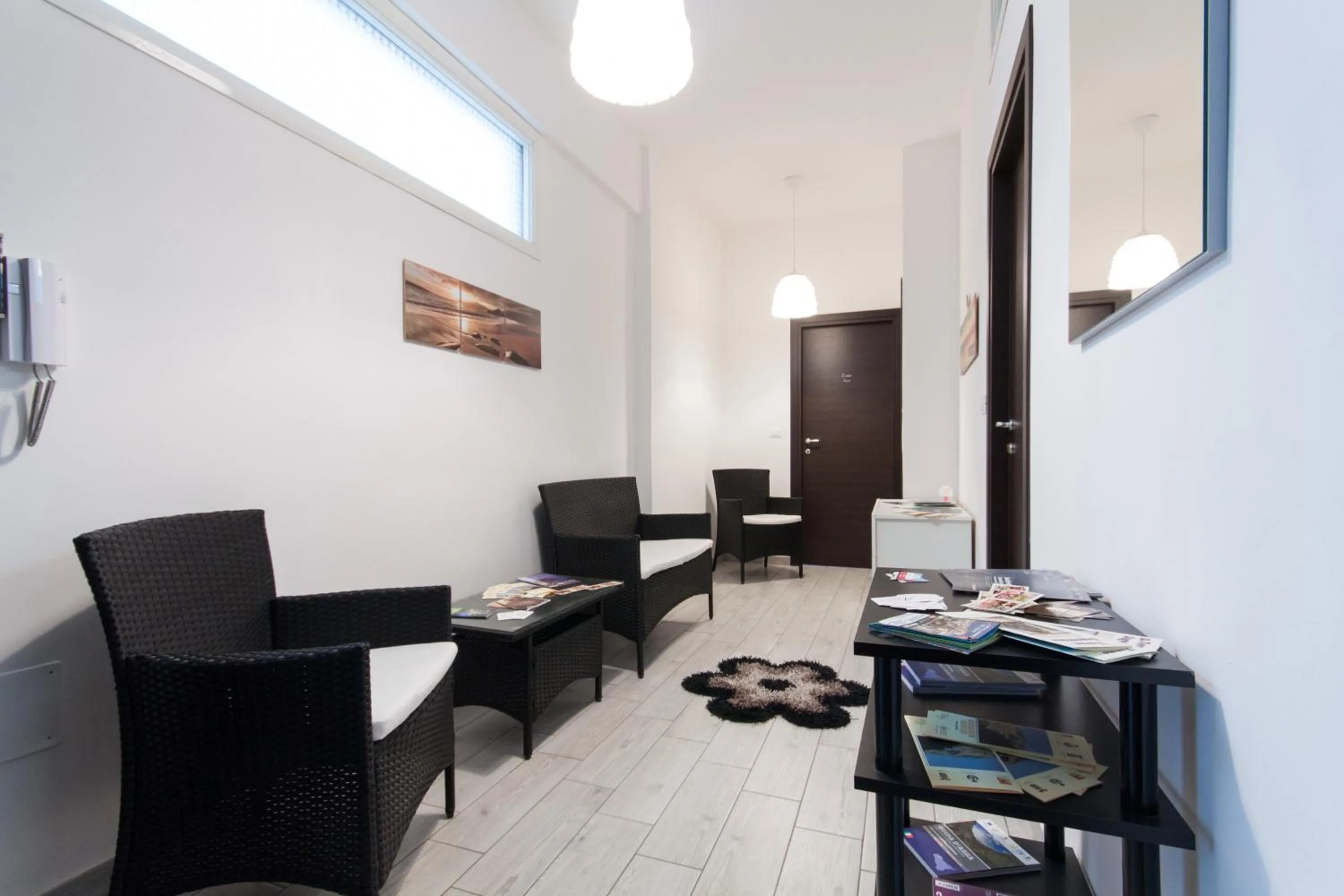 Library in B&B A Mare