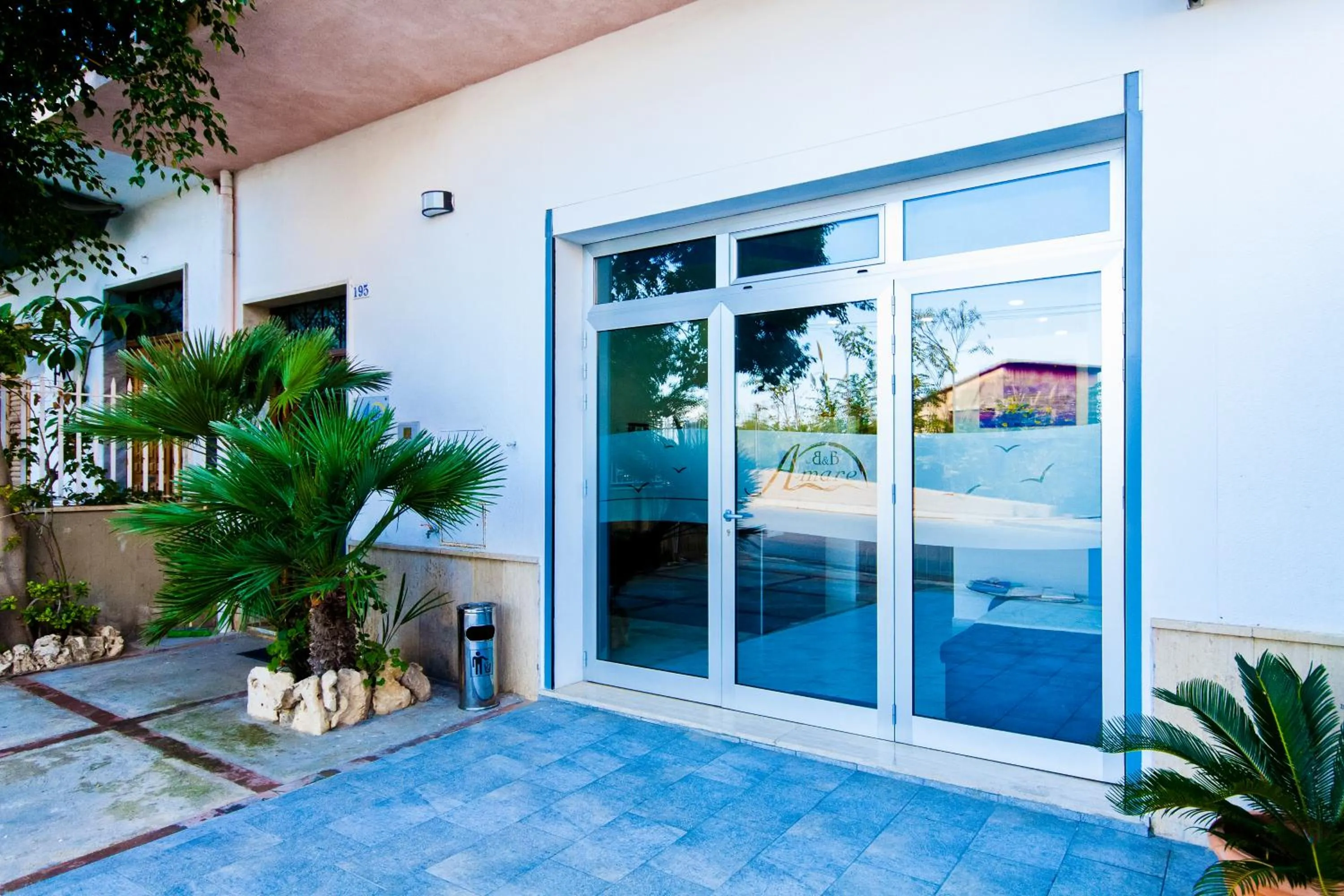 Facade/entrance in B&B A Mare