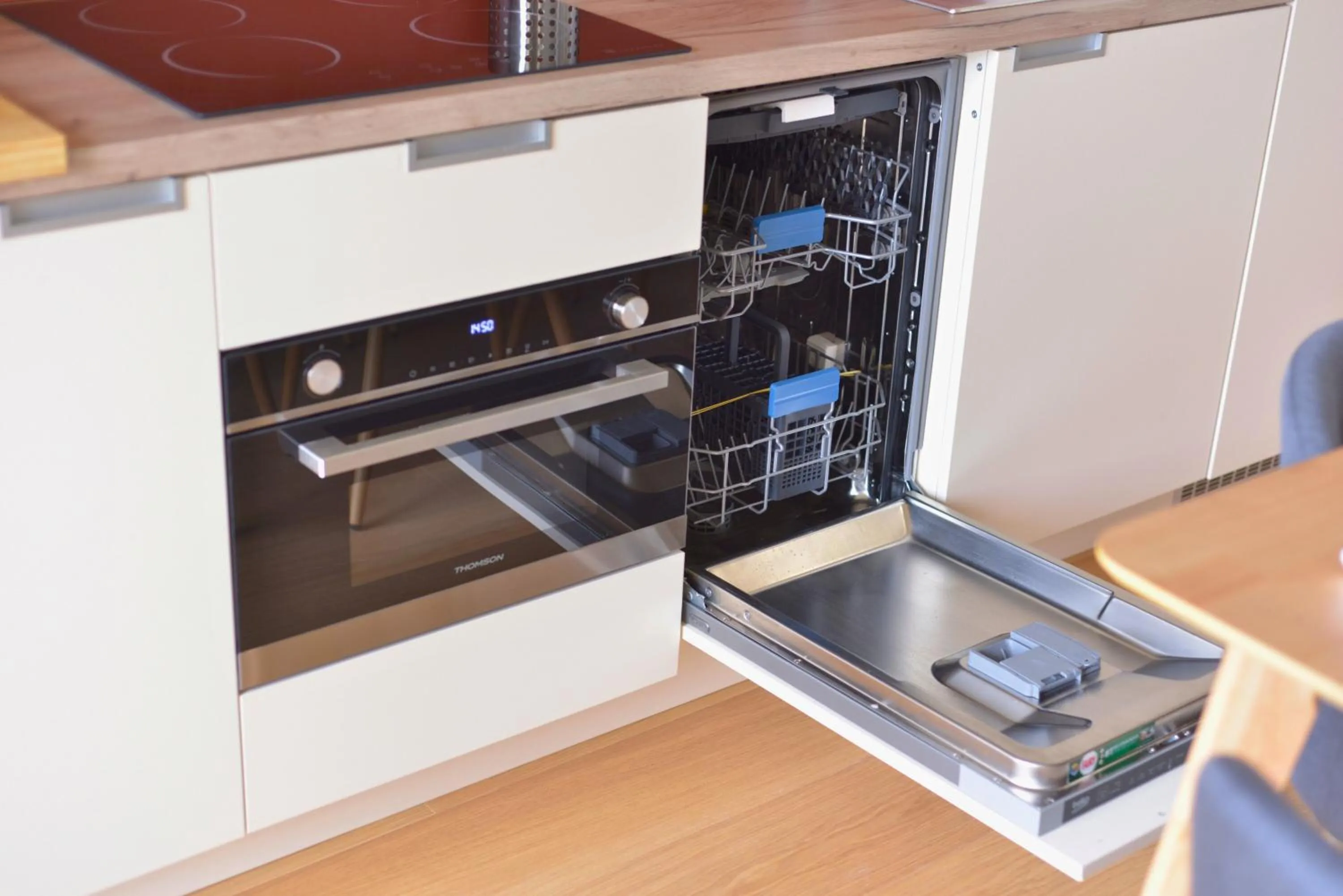 dishwasher in Résidence Kaliopé