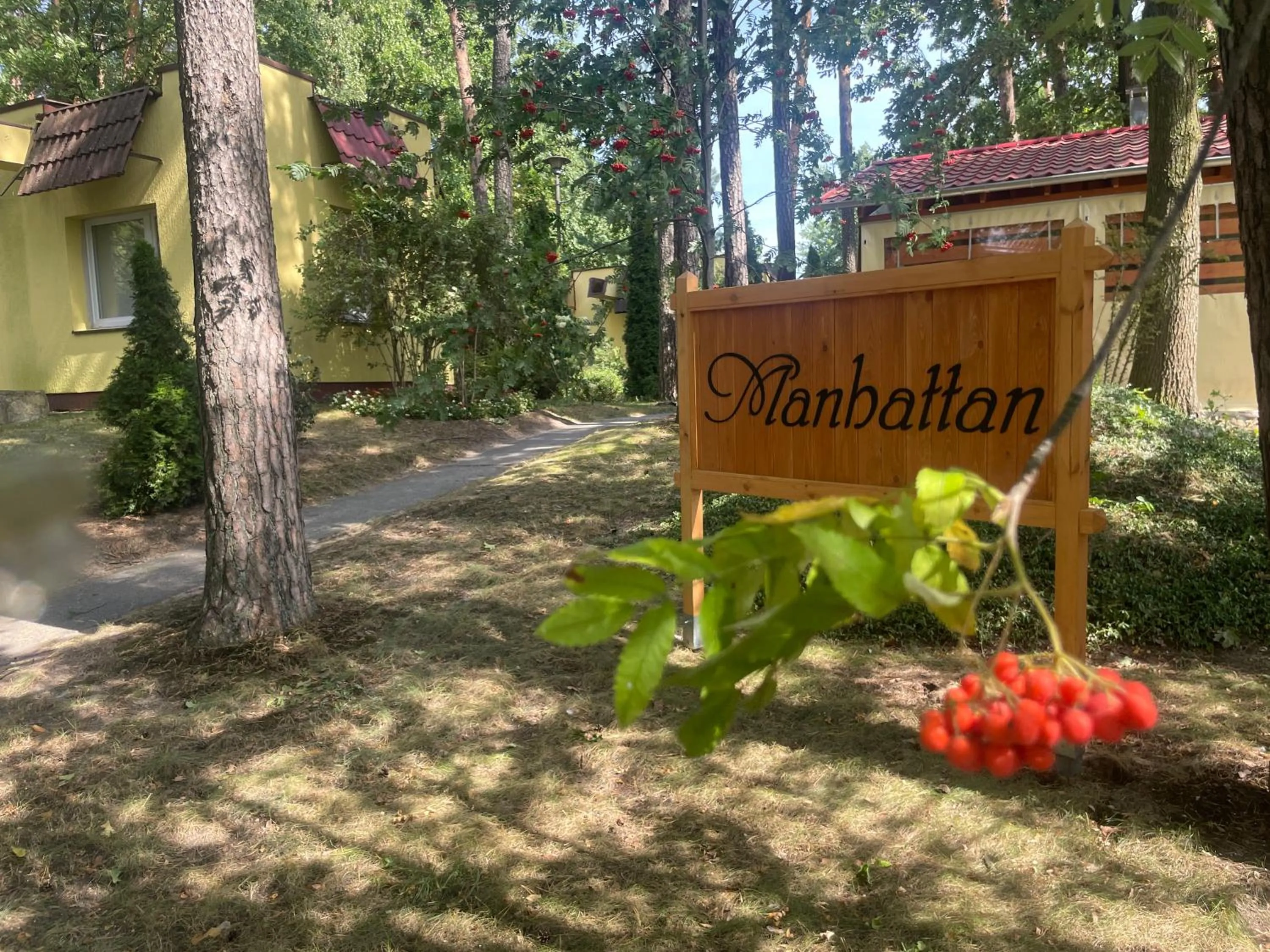 Hotel Zielony & OW Borowik & Pensjonat Manhattan - Centrum Rekreacji i Wypoczynku GASTROTUR