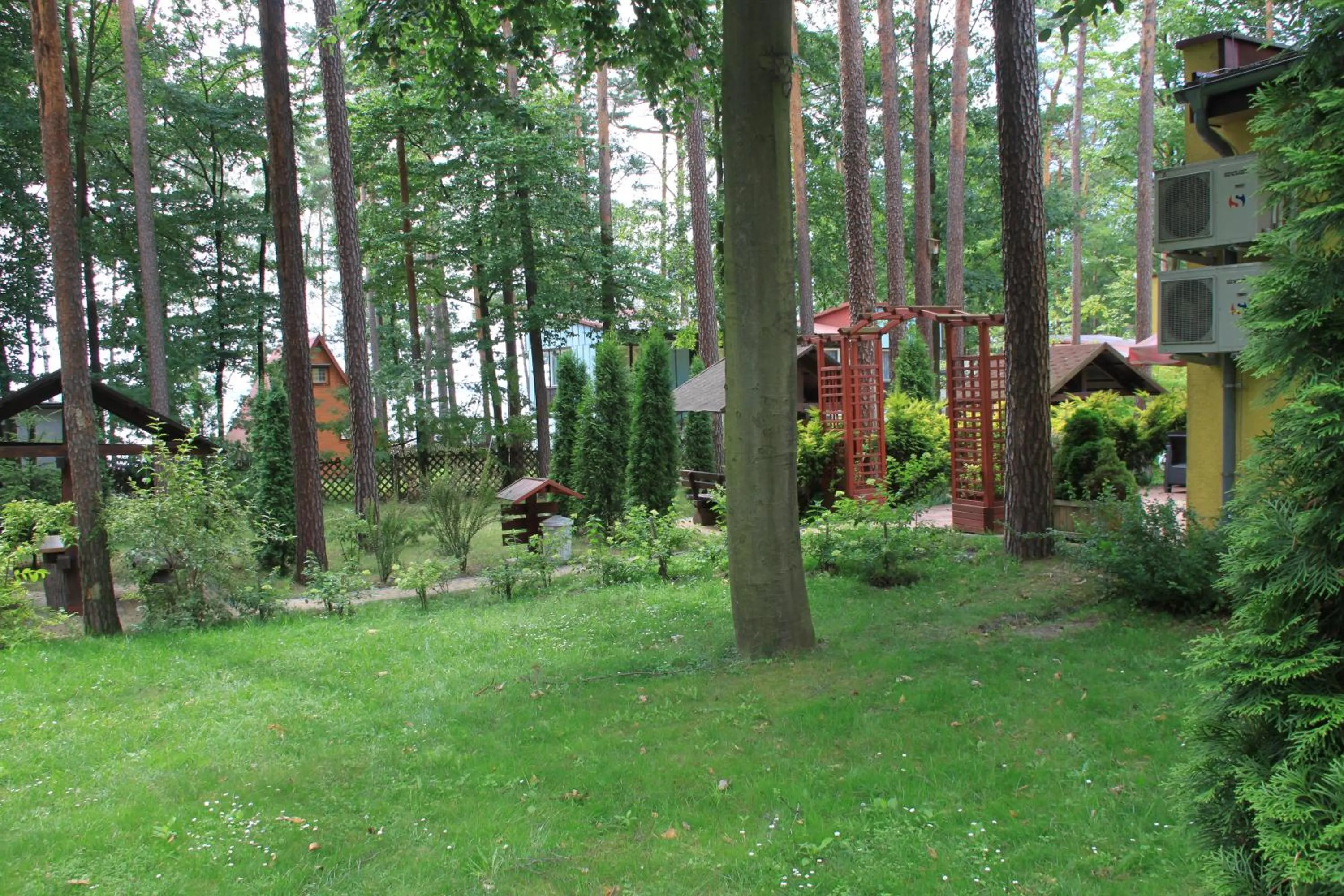 Hotel Zielony & OW Borowik & Pensjonat Manhattan - Centrum Rekreacji i Wypoczynku GASTROTUR