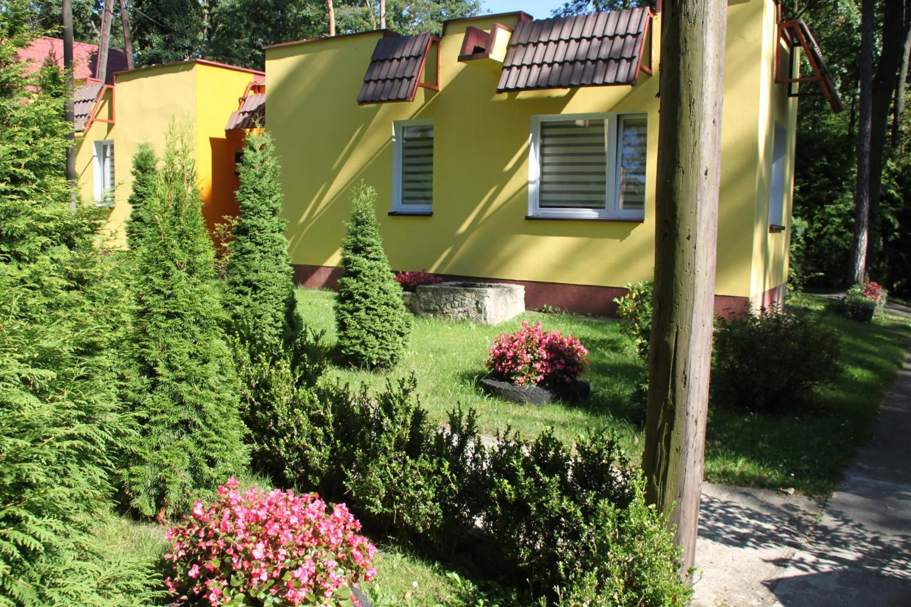 Hotel Zielony & OW Borowik & Pensjonat Manhattan - Centrum Rekreacji i Wypoczynku GASTROTUR