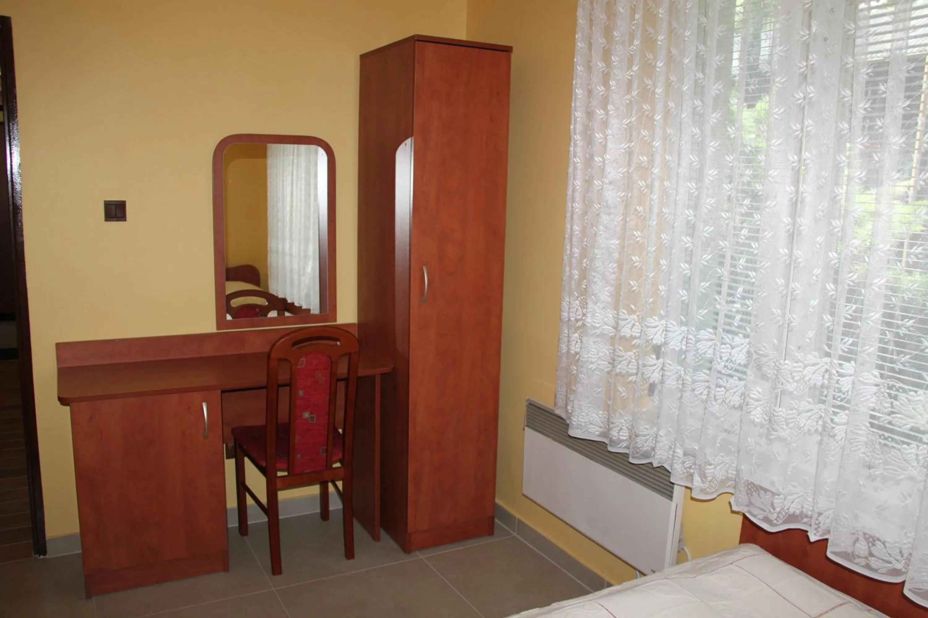 Photo of the whole room in Hotel Zielony & OW Borowik & Pensjonat Manhattan - Centrum Rekreacji i Wypoczynku GASTROTUR