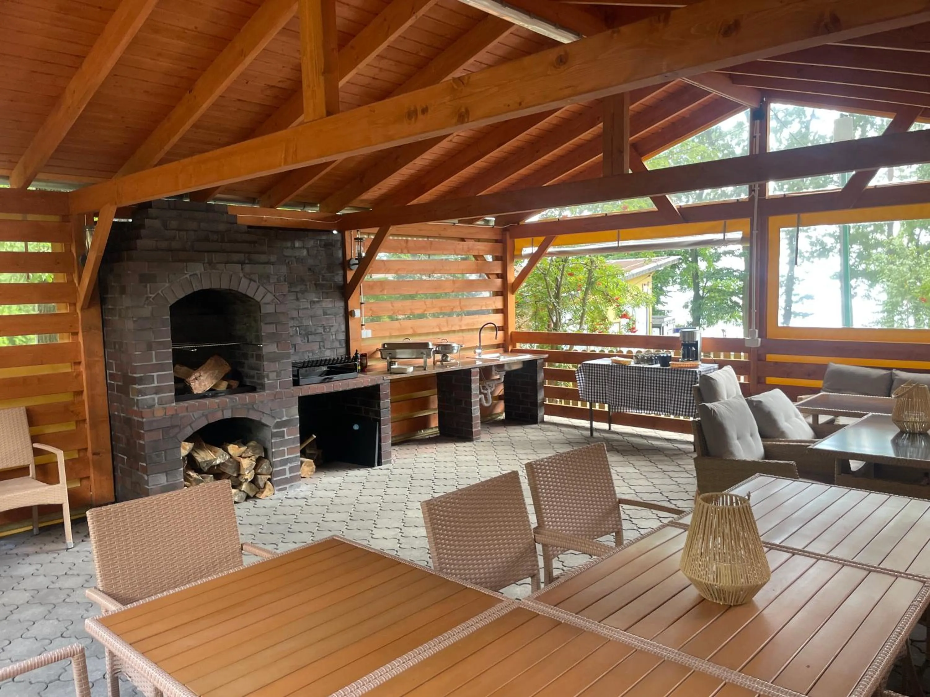 Hotel Zielony & OW Borowik & Pensjonat Manhattan - Centrum Rekreacji i Wypoczynku GASTROTUR