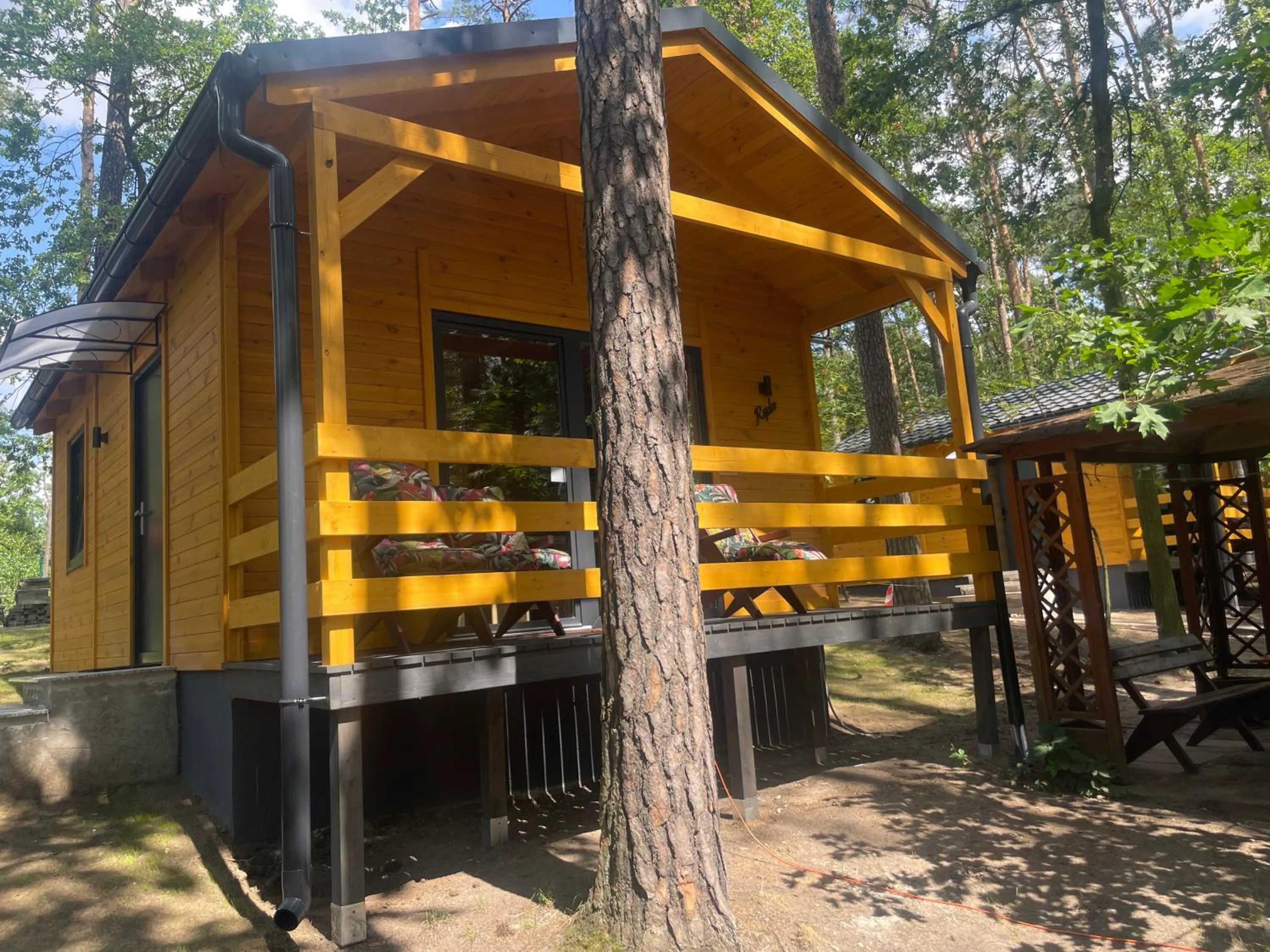 Hotel Zielony & OW Borowik & Pensjonat Manhattan - Centrum Rekreacji i Wypoczynku GASTROTUR