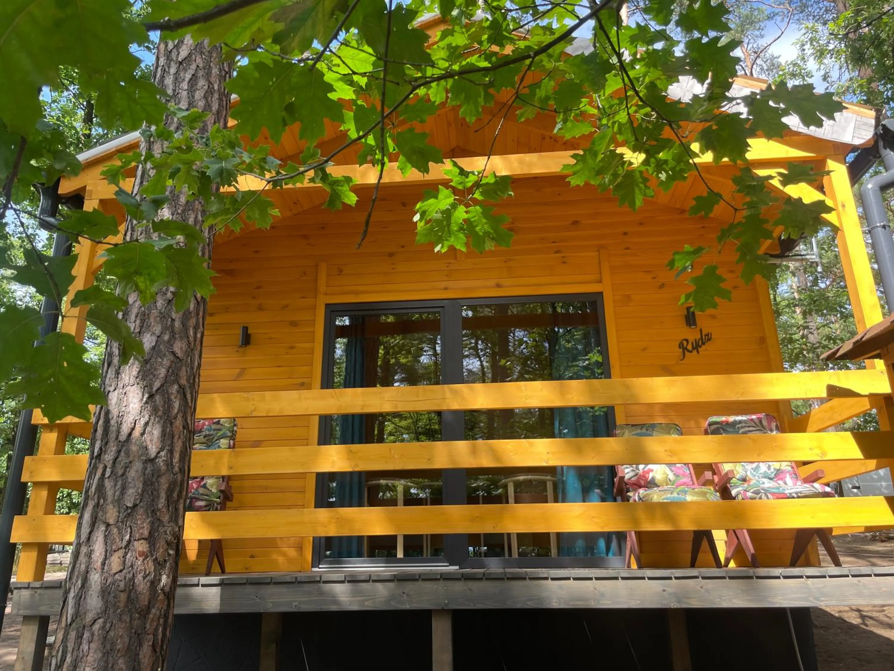 Hotel Zielony & OW Borowik & Pensjonat Manhattan - Centrum Rekreacji i Wypoczynku GASTROTUR