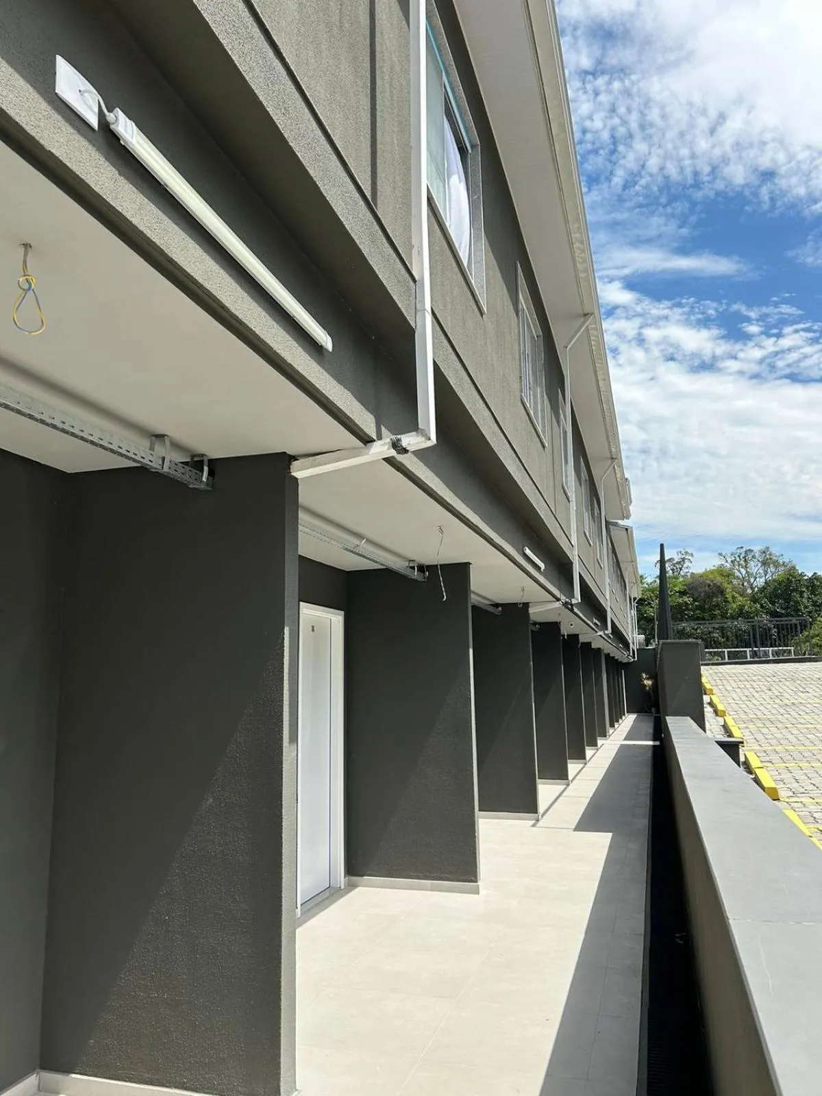 Property building in Hotel Penedo Inn