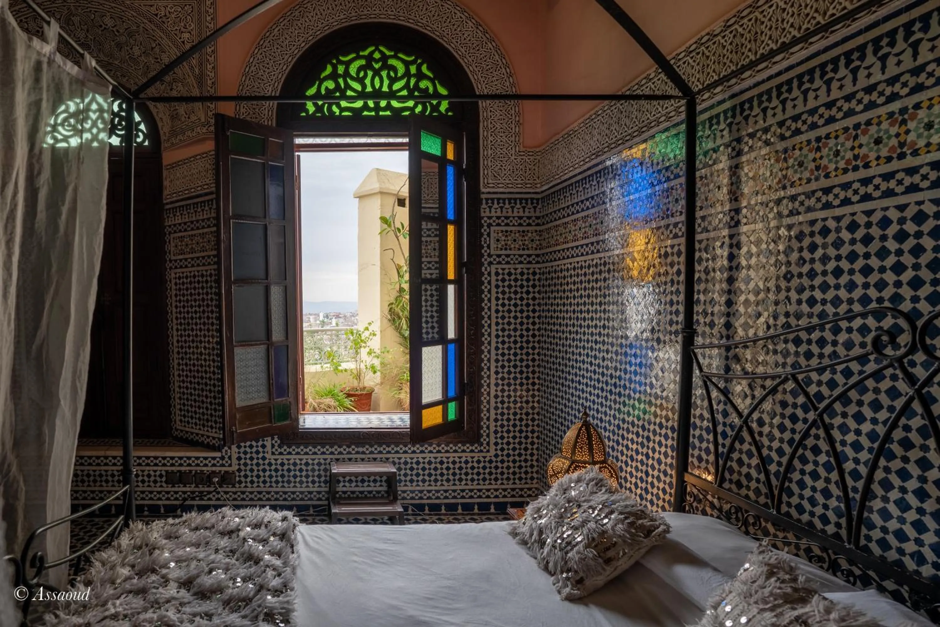 Bed in Riad Fes Palacete
