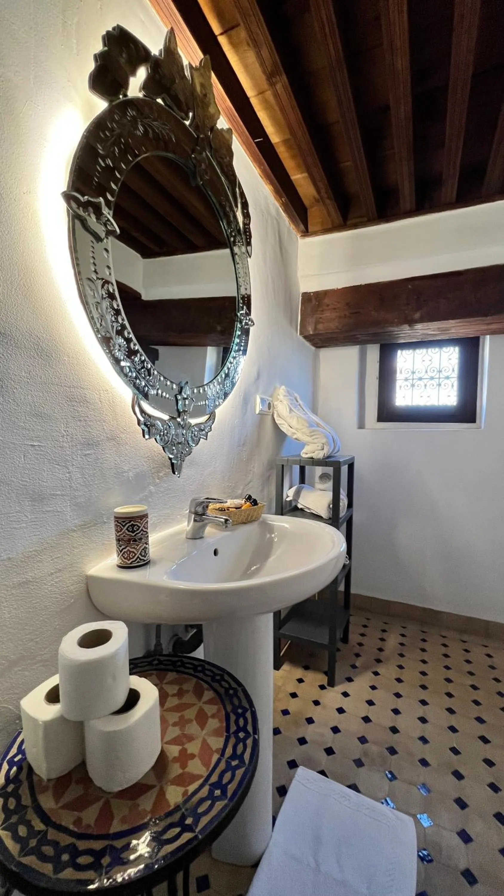Bathroom in Riad Fes Palacete