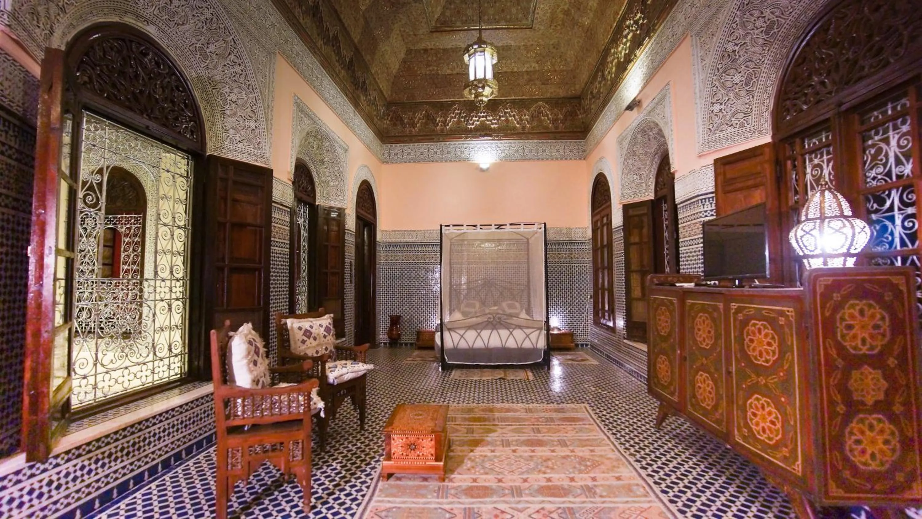 Bedroom in Riad Fes Palacete