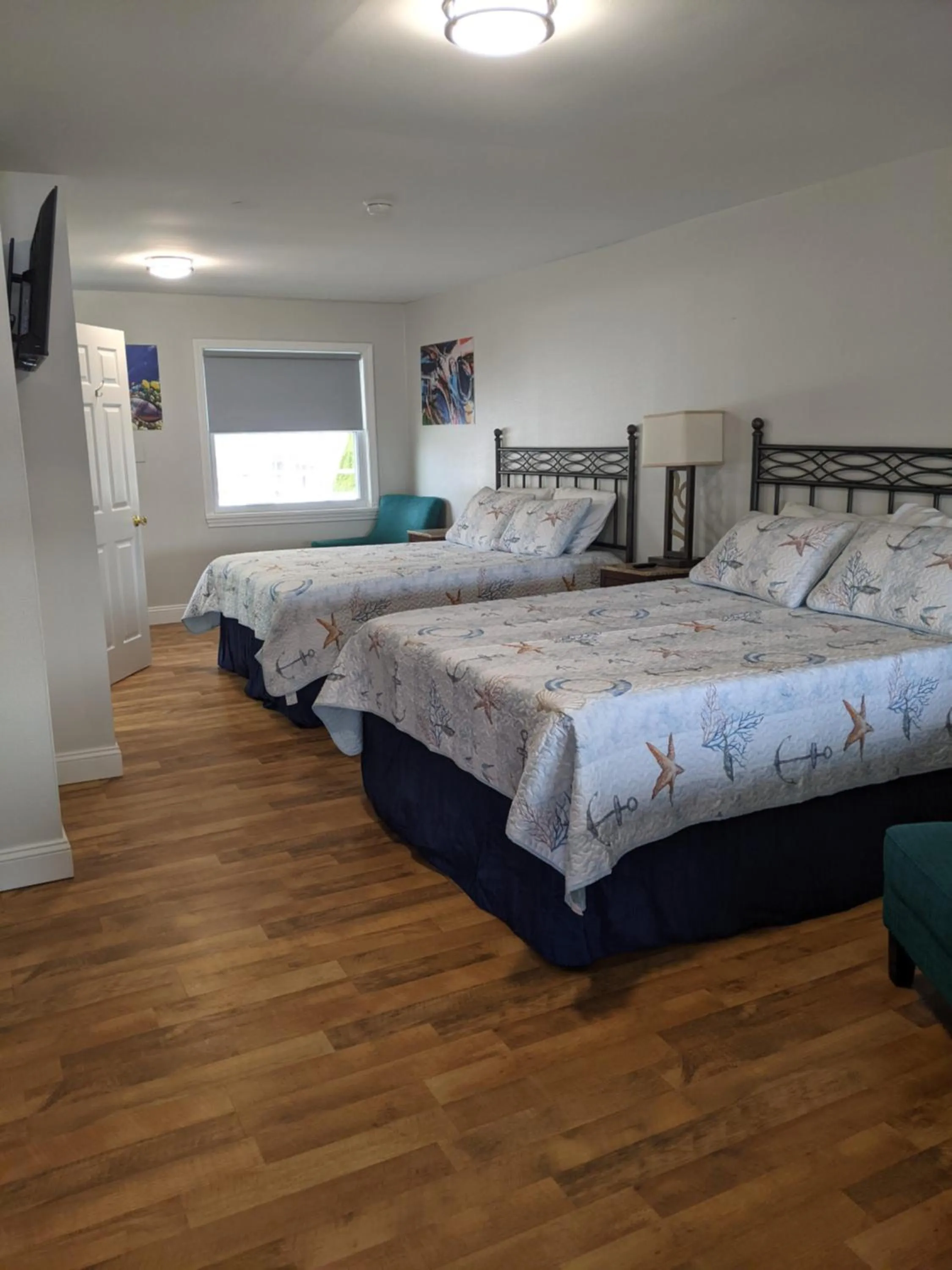 Photo of the whole room, Bed in Riverboat Inn & Suites