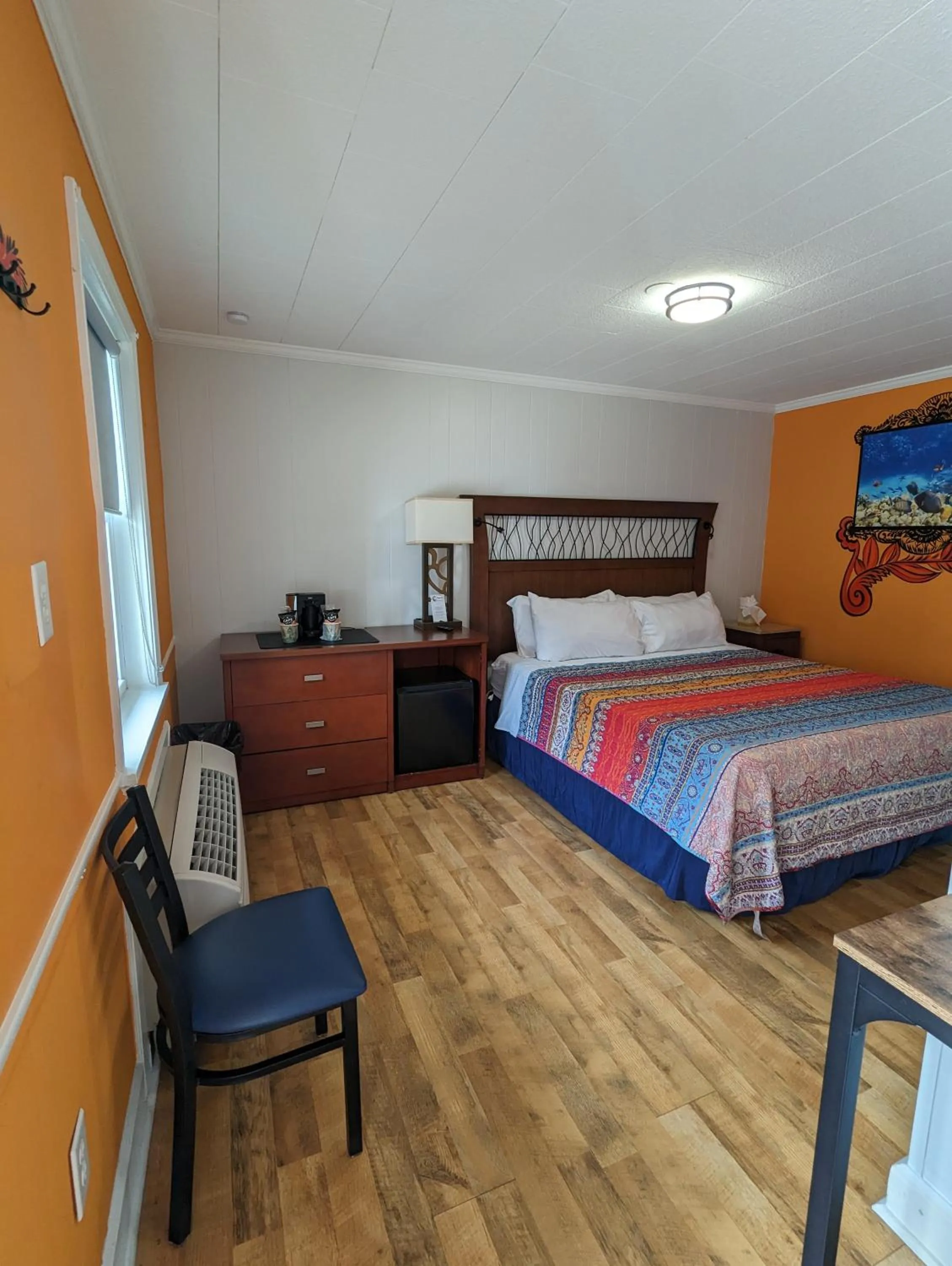 Bed in Riverboat Inn & Suites