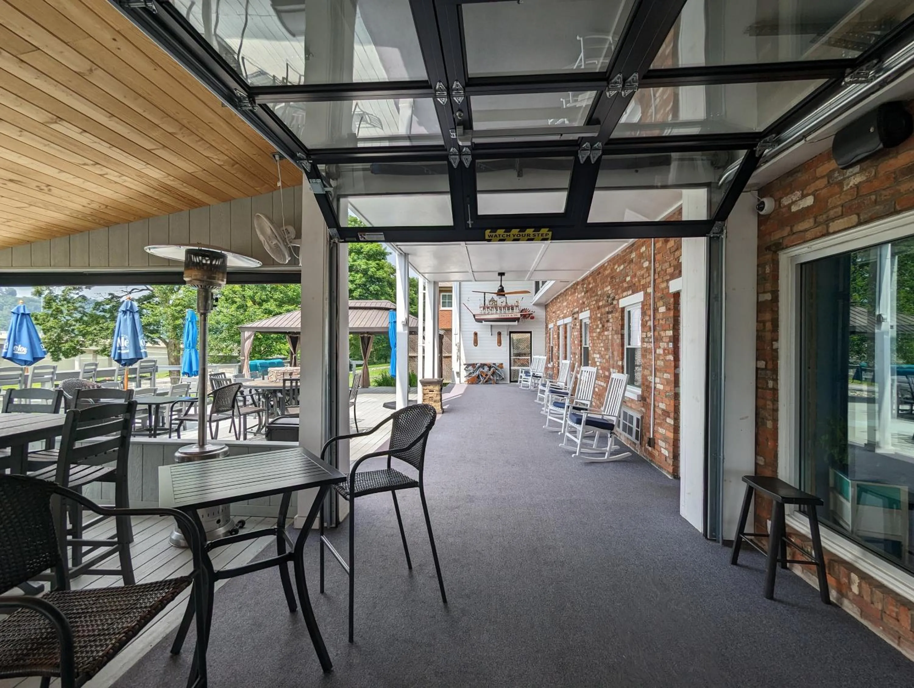 Patio in Riverboat Inn & Suites
