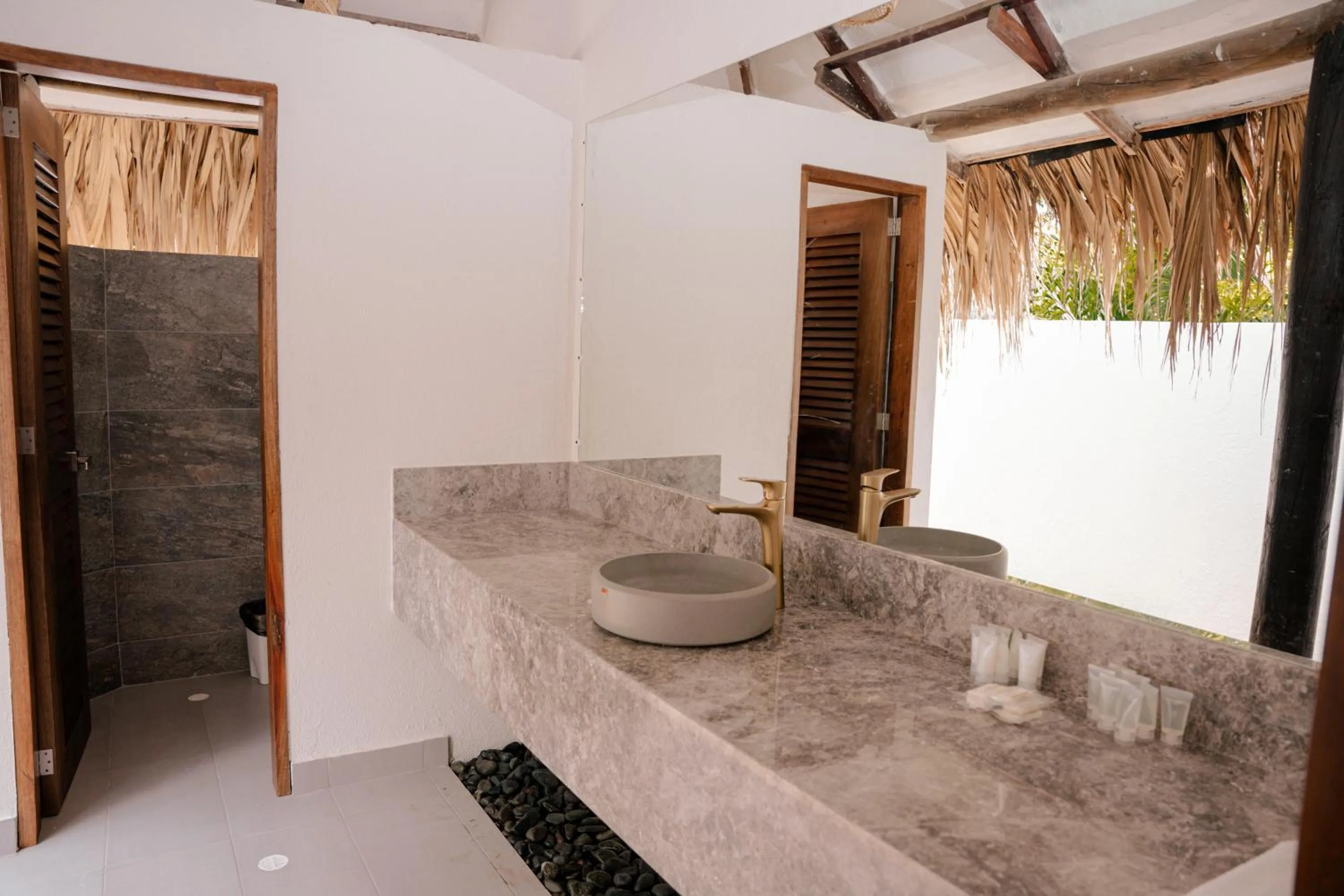 Bathroom in Hukumeizi