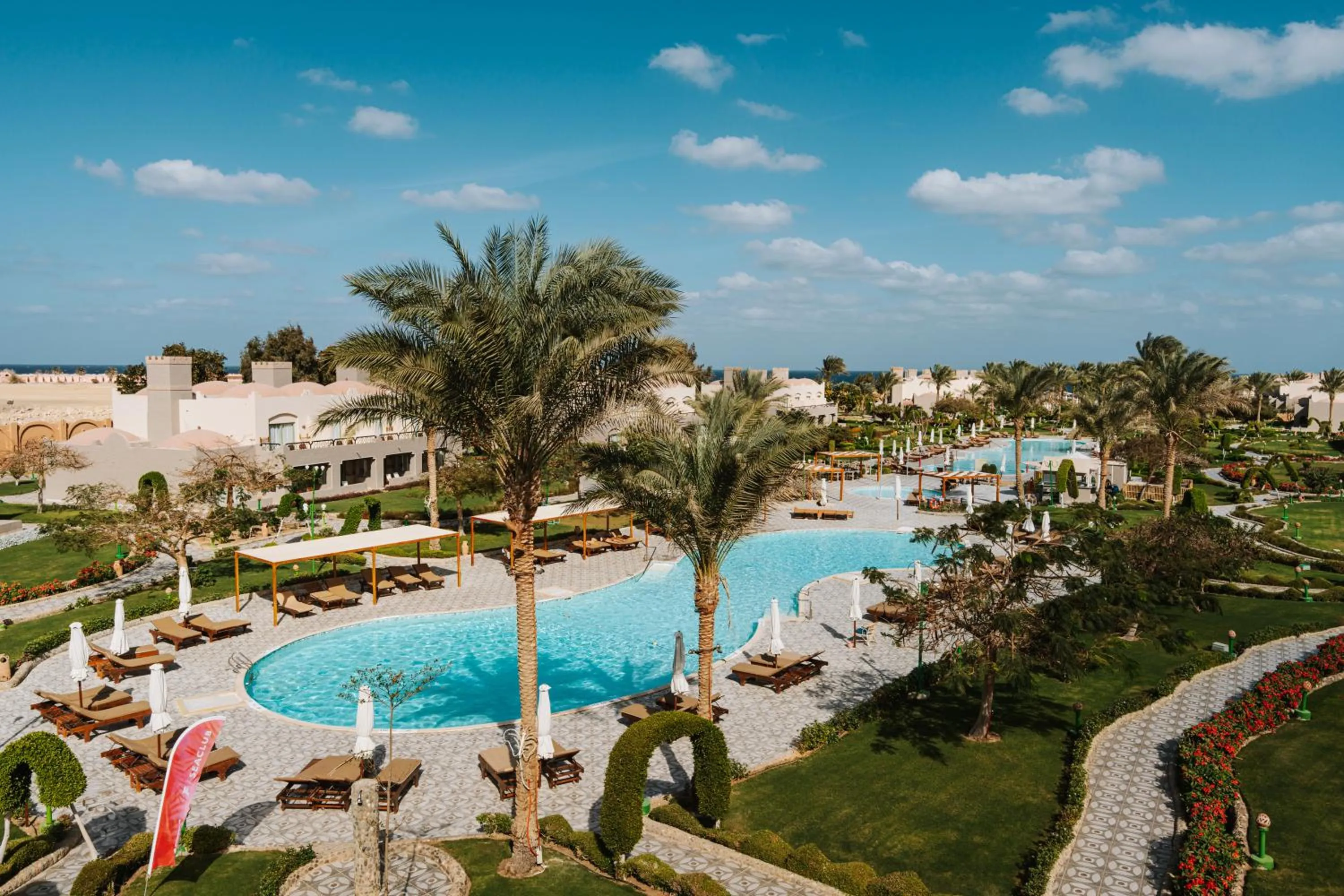 Swimming pool in Sentido Akassia Beach
