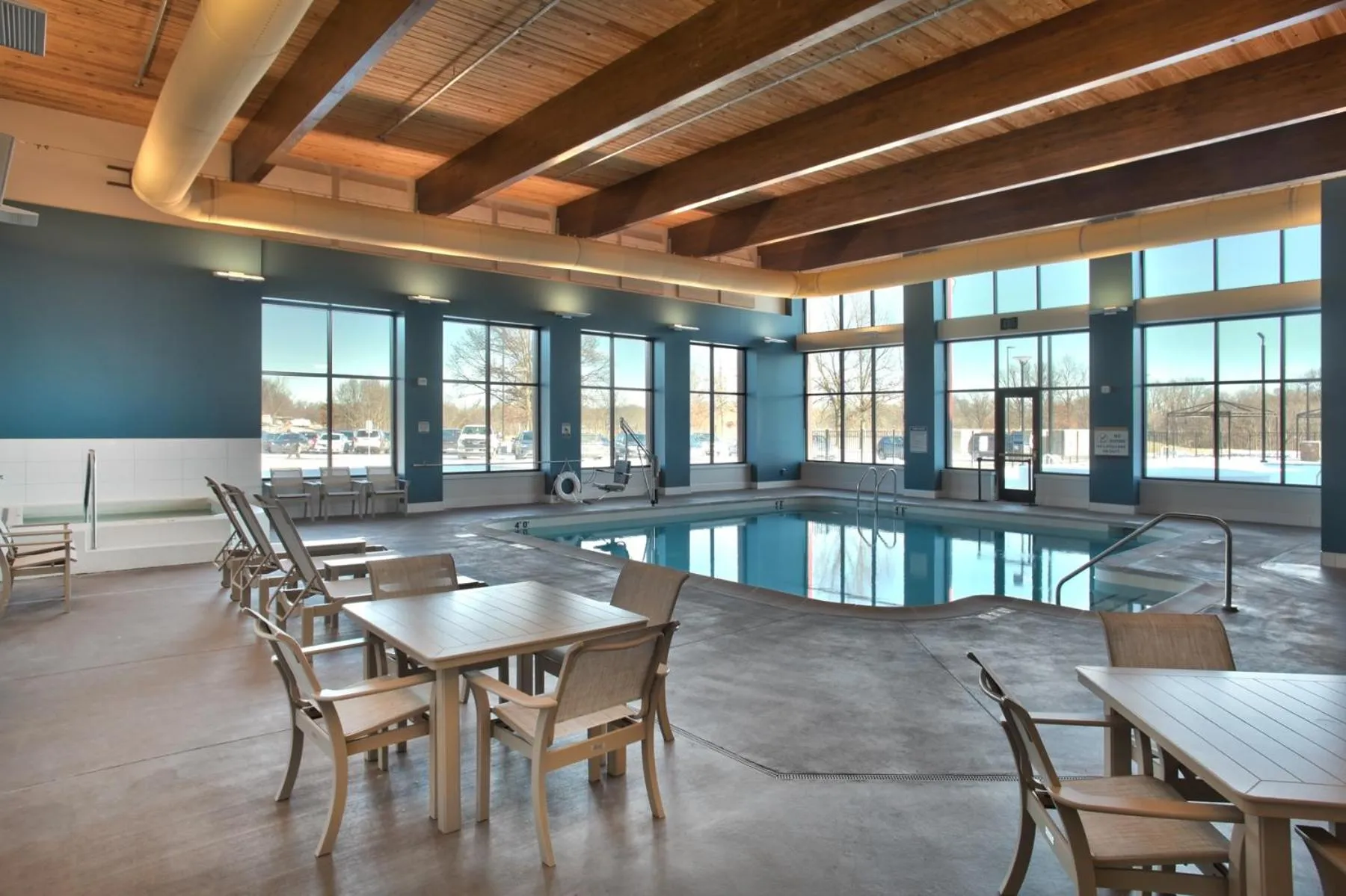 Swimming pool in Walker's Bluff Casino Resort