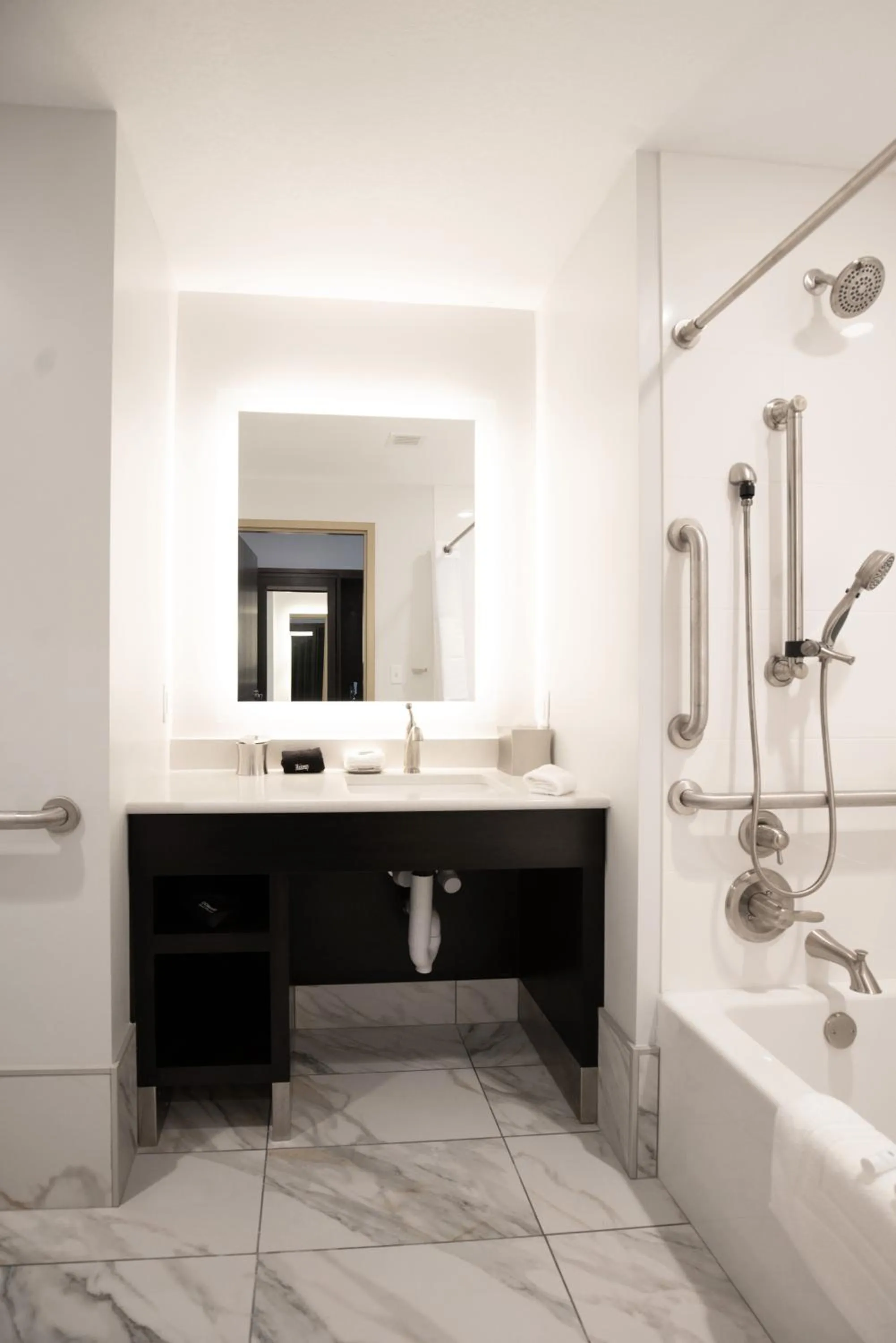 Bathroom in Walker's Bluff Casino Resort