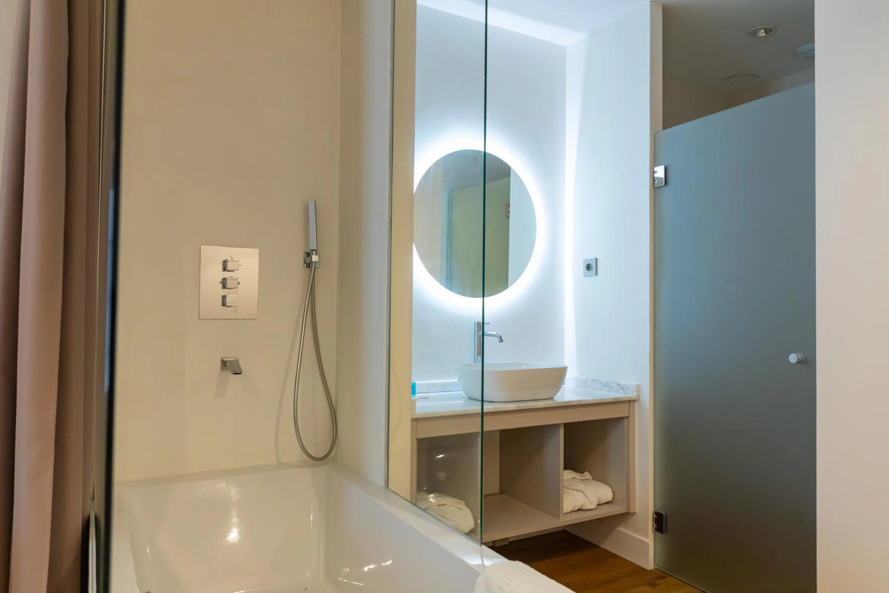 Bath in Hotel Boutique La Brisa del Mar