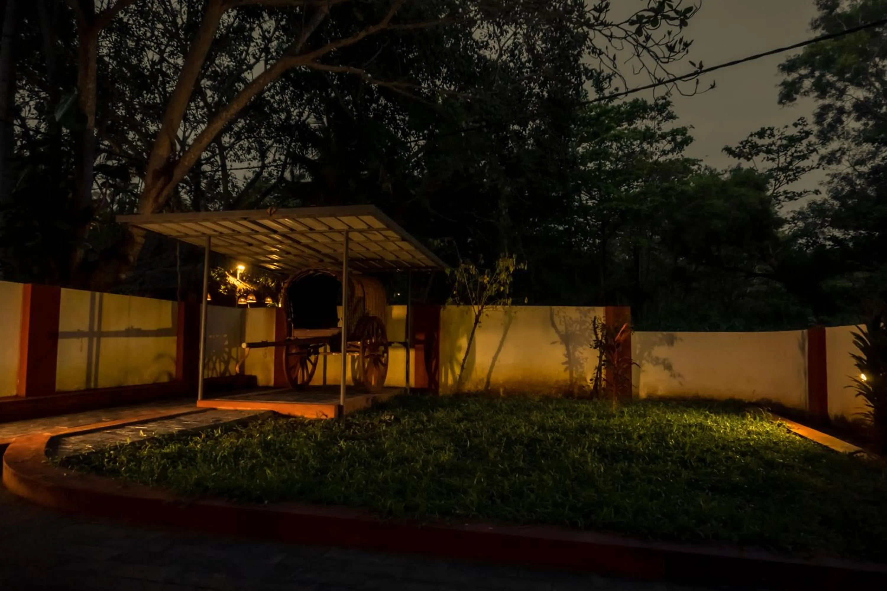 Eden Garden By Cliff Way