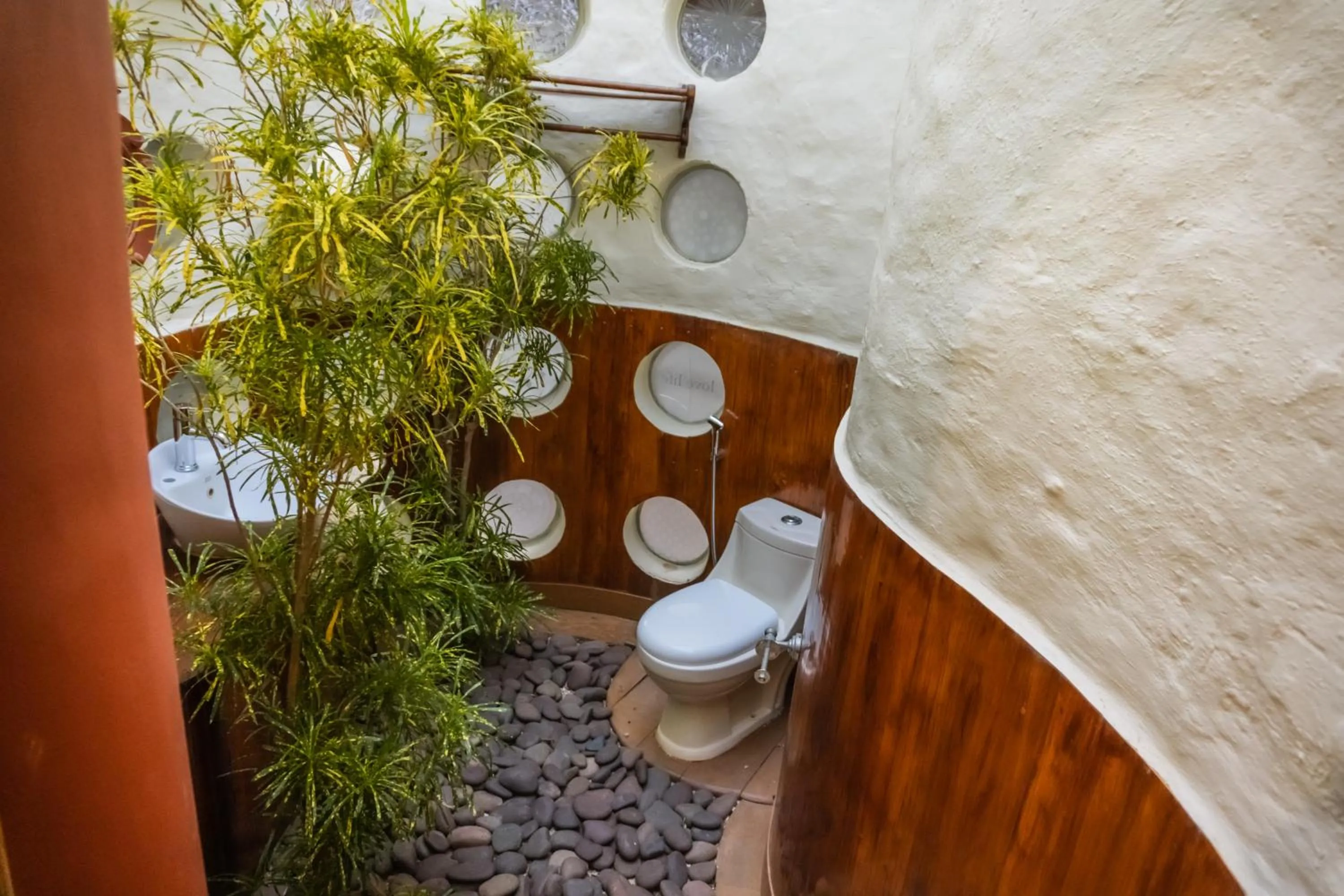 Eden Garden By Cliff Way