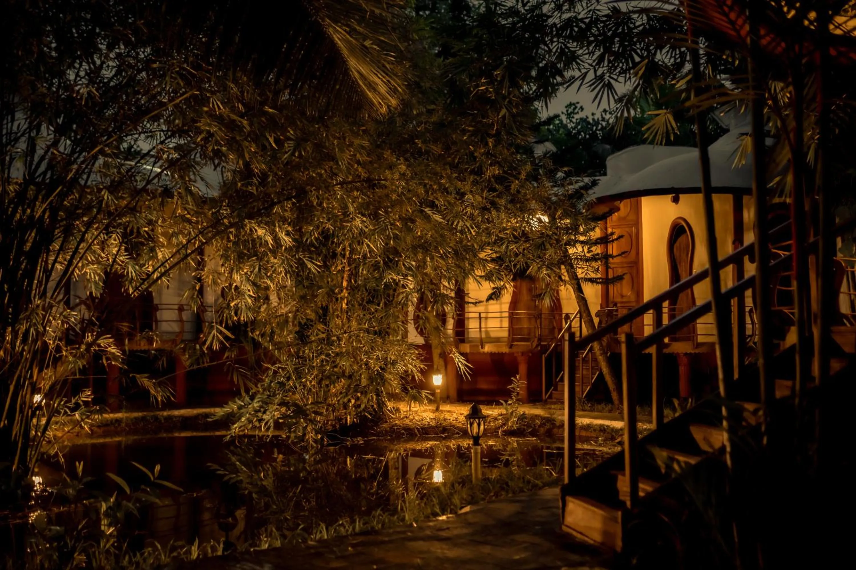 Eden Garden By Cliff Way