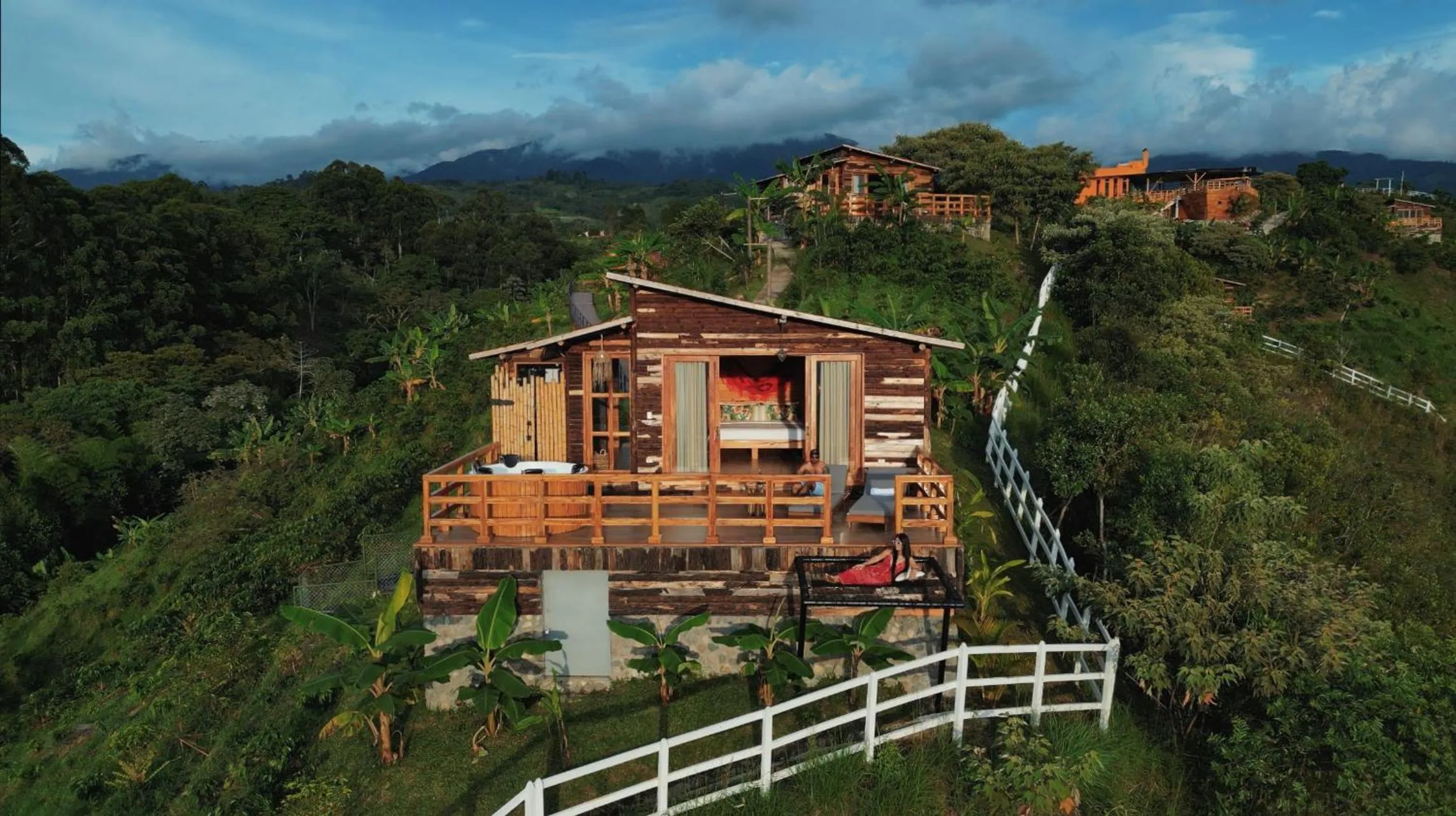Property building in La Perla Finca Hotel