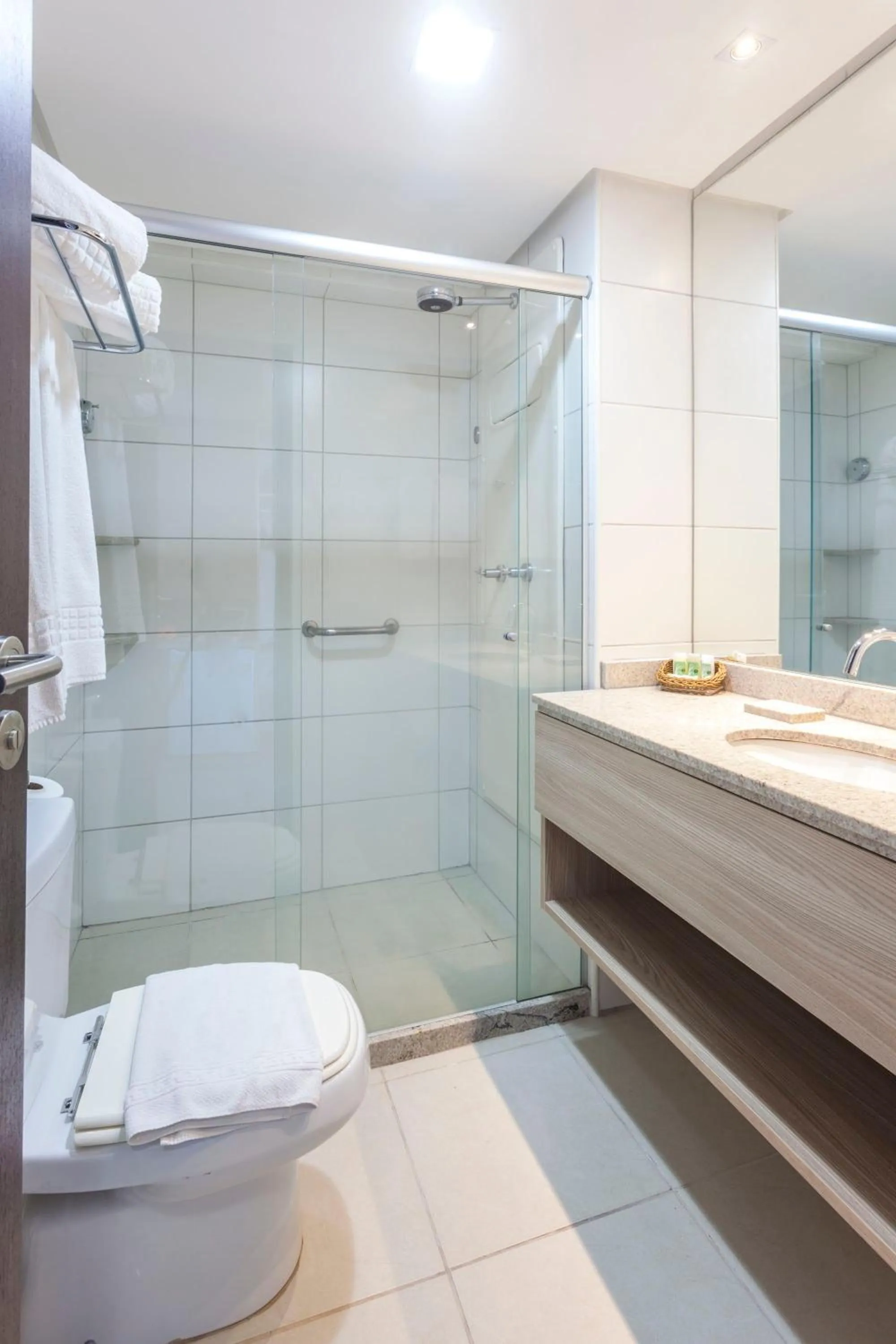 Bathroom in Beach Class Convention By MAI