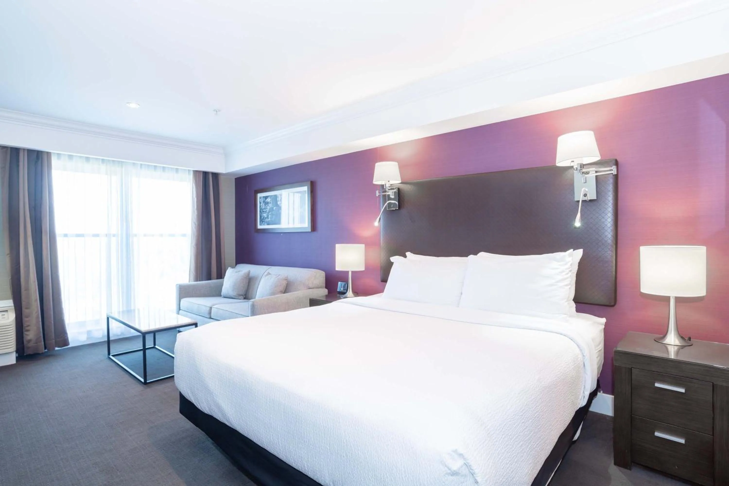 Photo of the whole room, Bed in Sandman Signature Kamloops Hotel