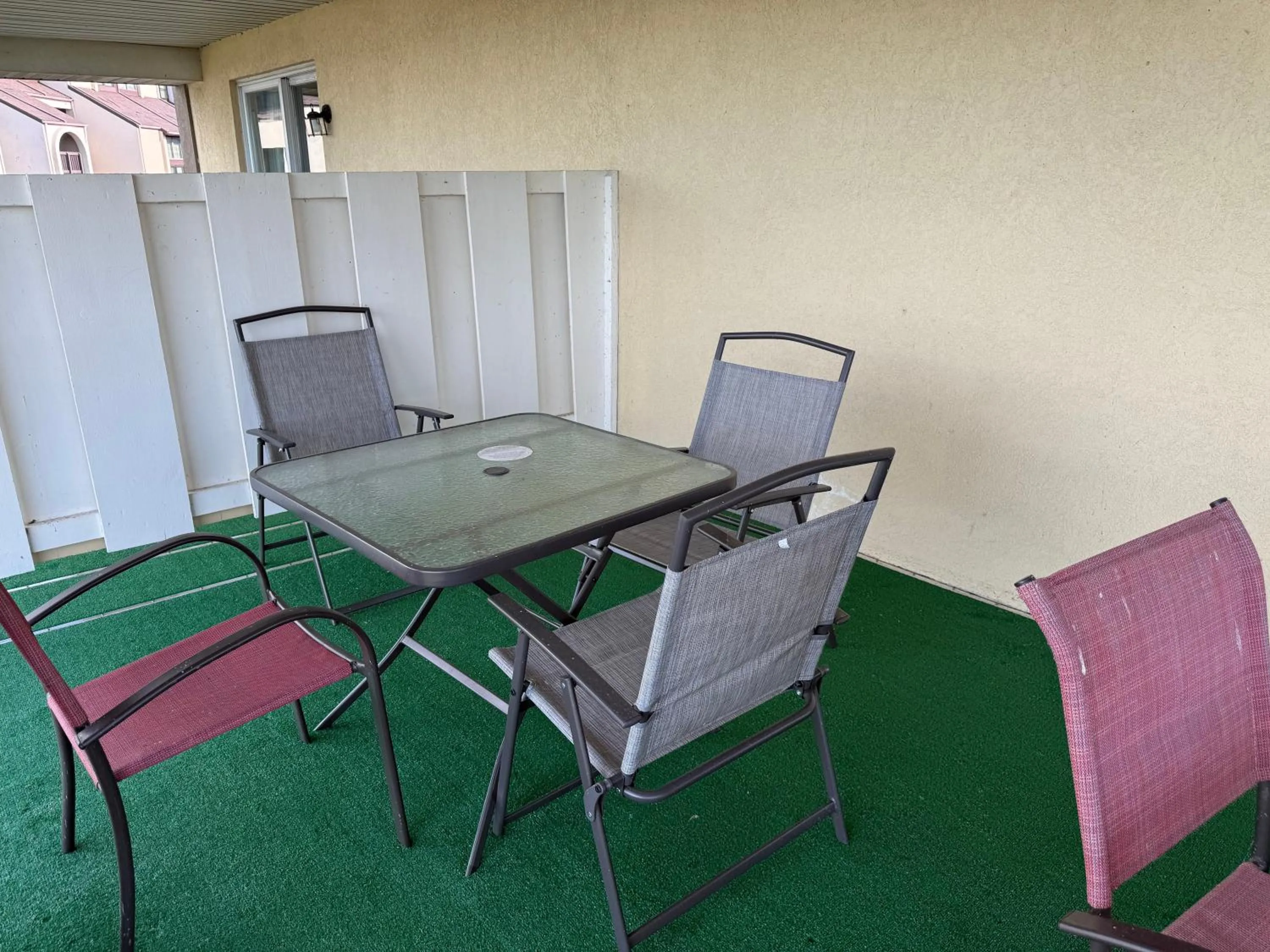 Clinton Inn & Suites