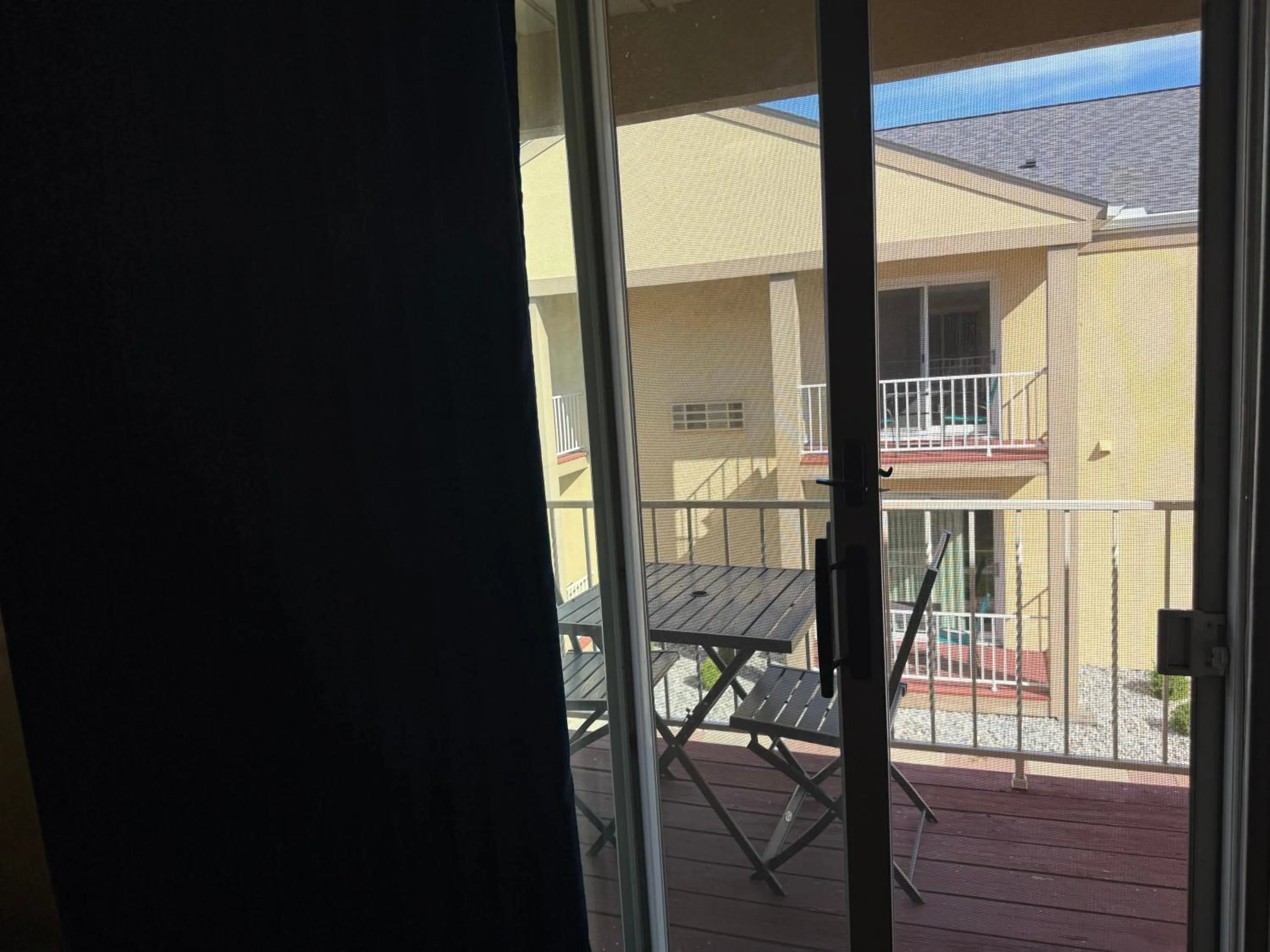 Clinton Inn & Suites