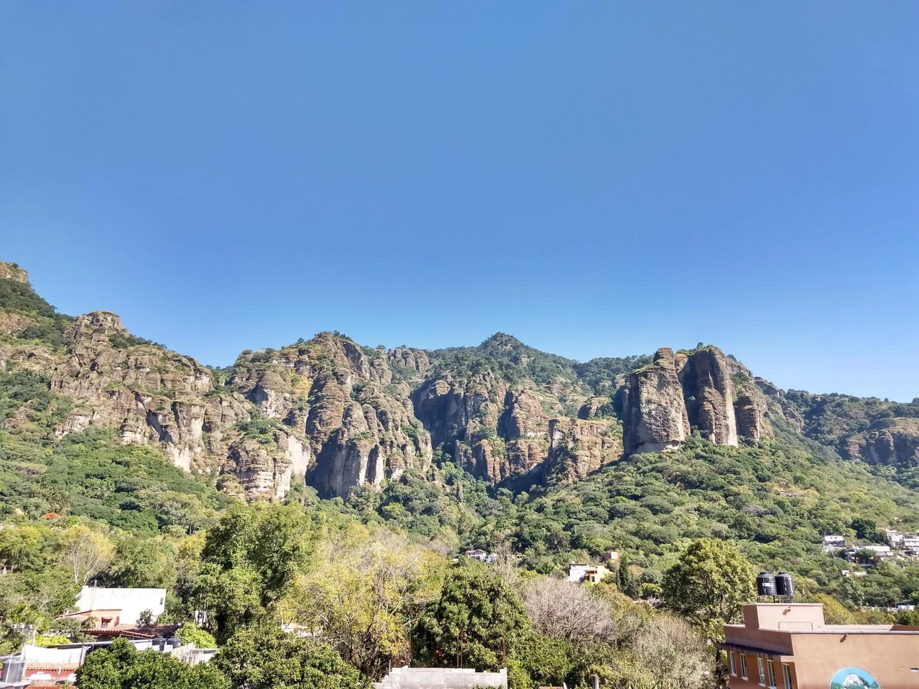 Mountain view in Posada Cuallicochi