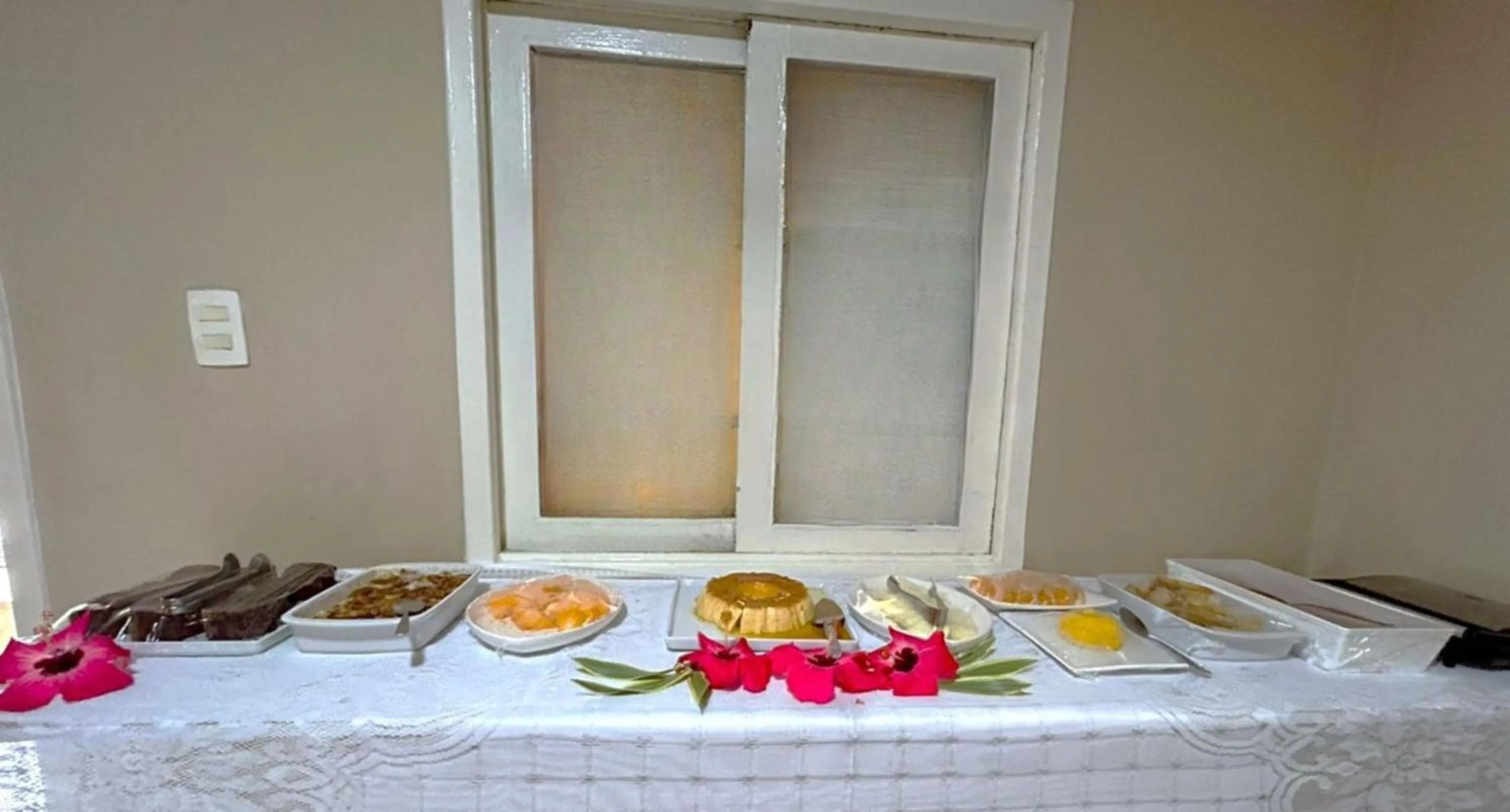 Buffet breakfast in Pousada do Trinta