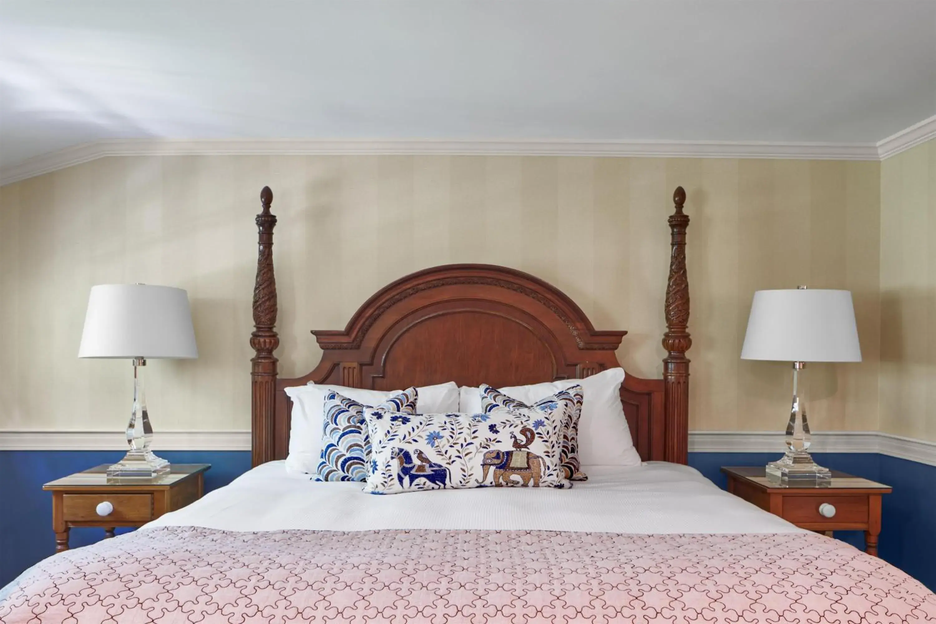 Seacrest King - Garden View in Cape Arundel Inn and Resort Seacrest King - Garden View in Cape Arundel Inn and Resort