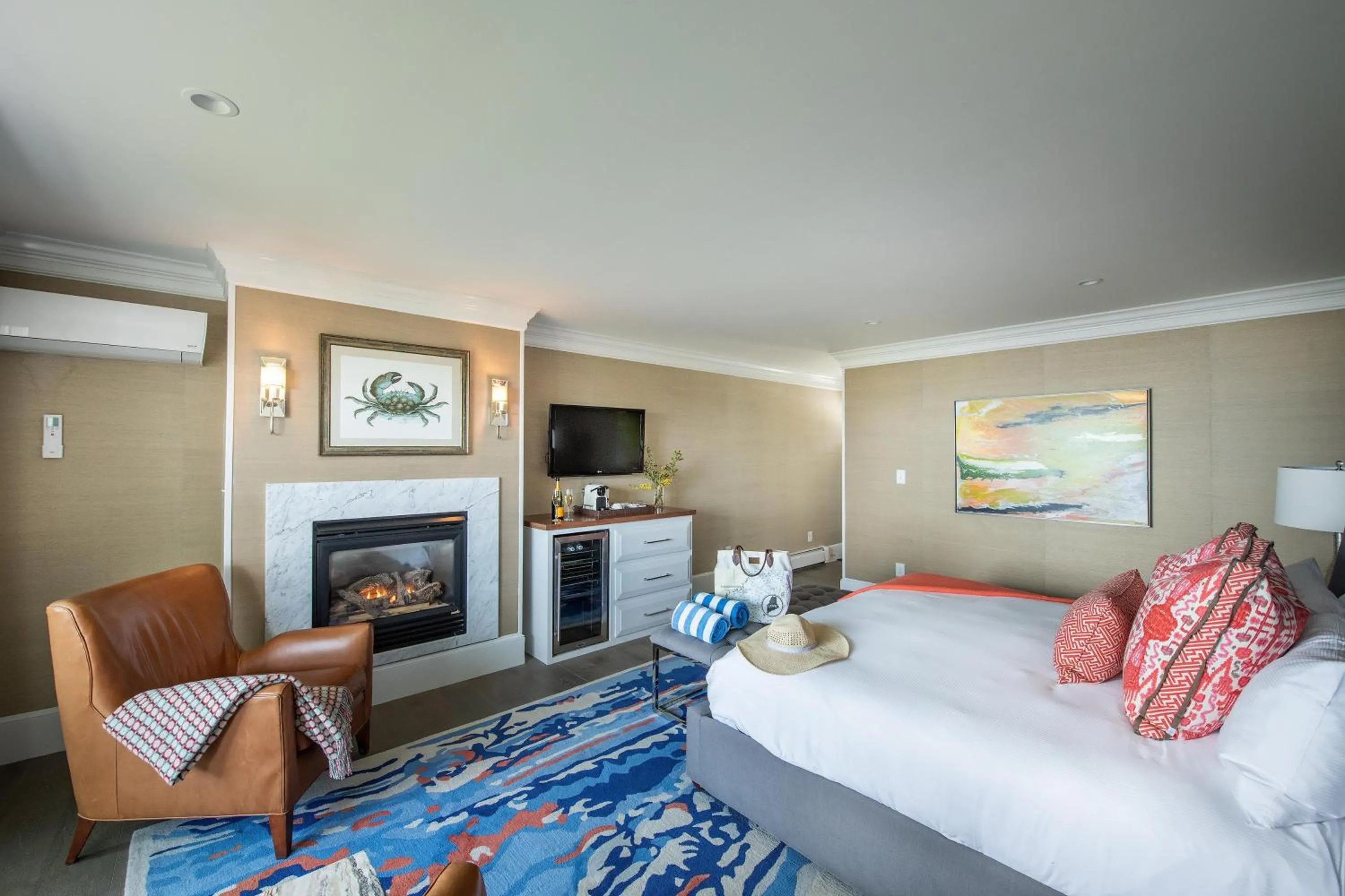 Bedroom, Bed in Cape Arundel Inn and Resort