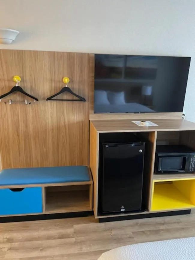 Days Inn by Wyndham Ames