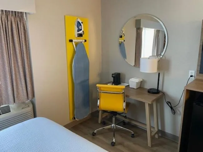 Bed in Days Inn by Wyndham Ames