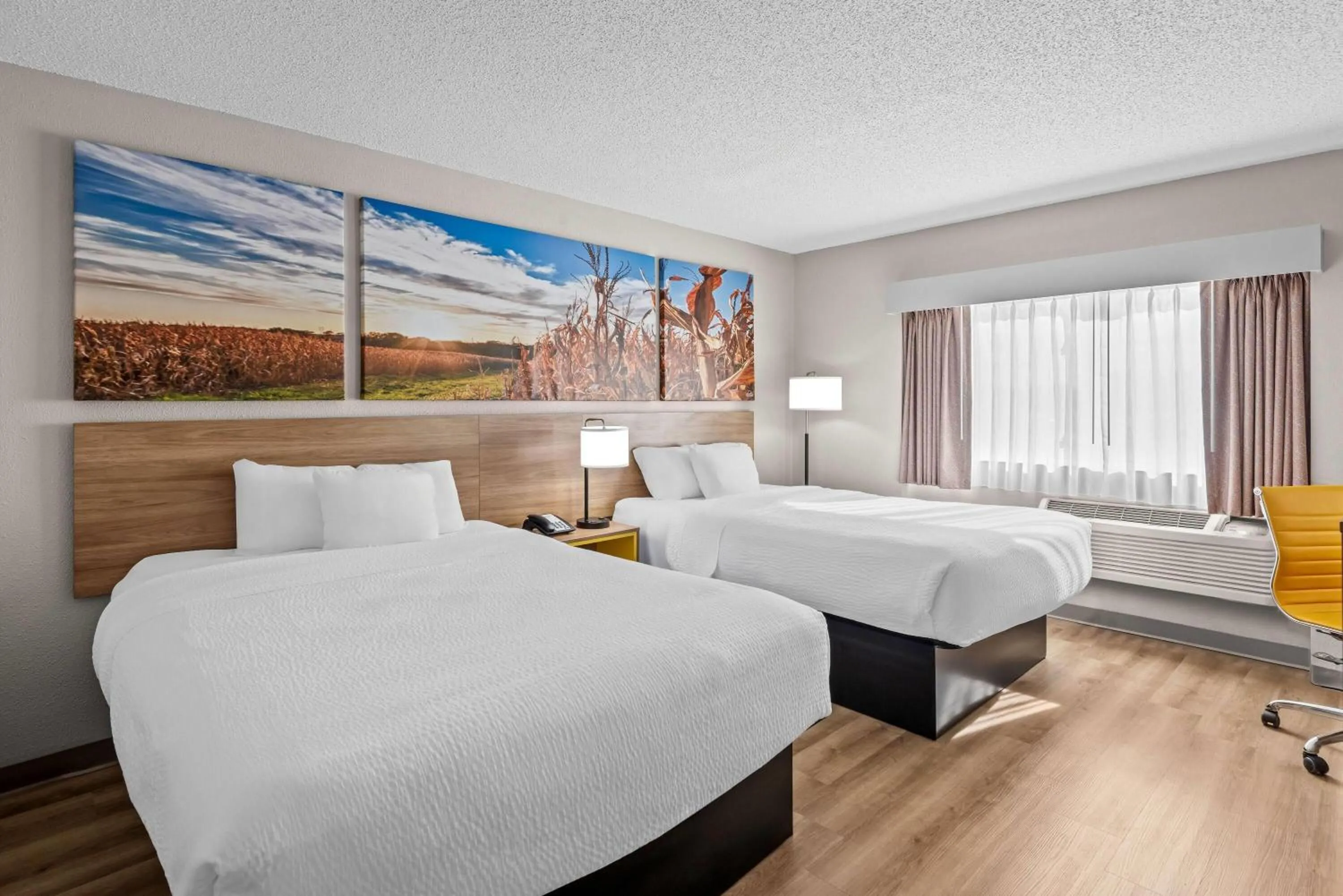 Bed in Days Inn by Wyndham Ames