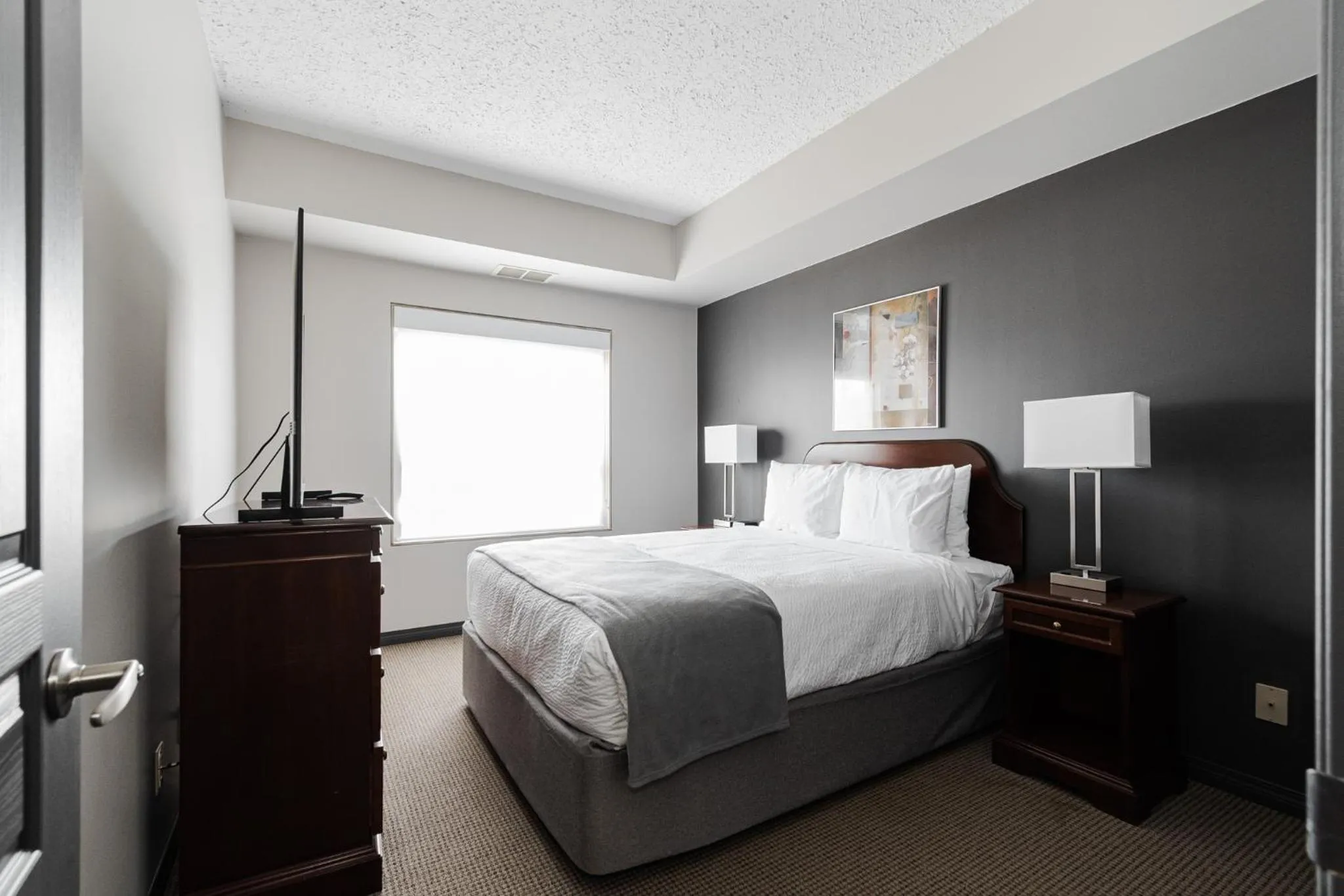 Bedroom, Bed in Premier Residence - Fort McMurray