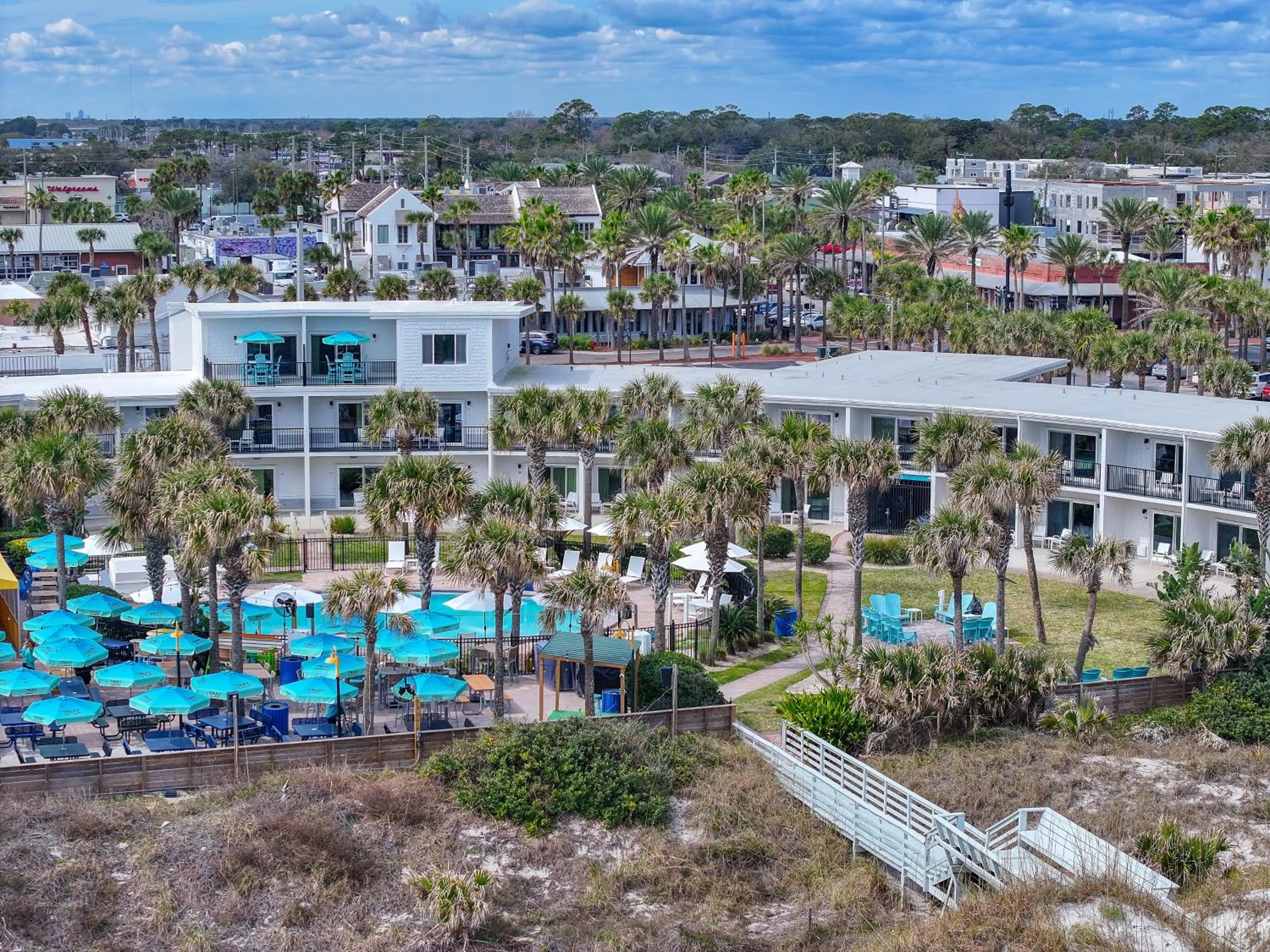 Property building in Seahorse Oceanfront Inn