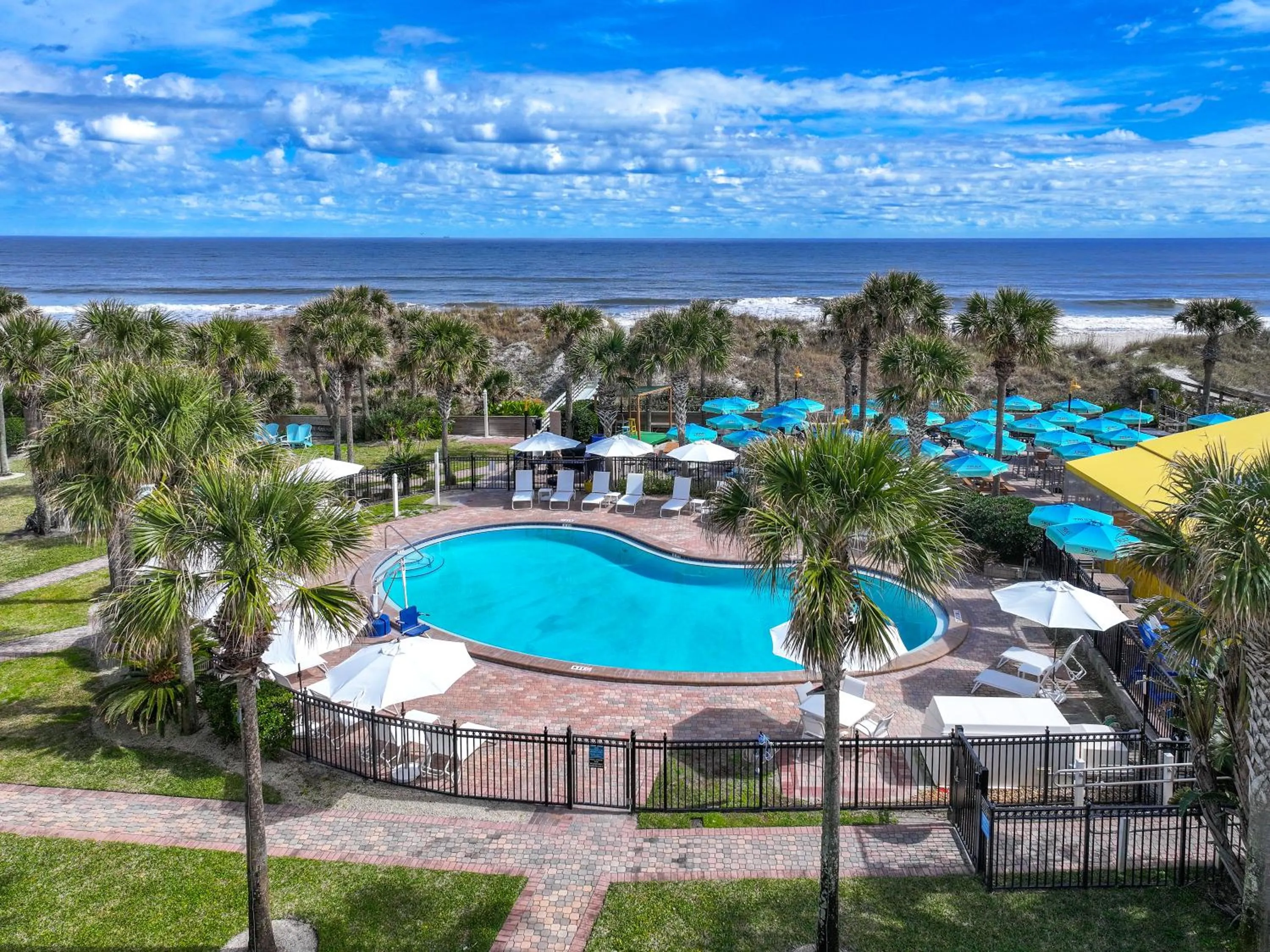 Natural landscape in Seahorse Oceanfront Inn