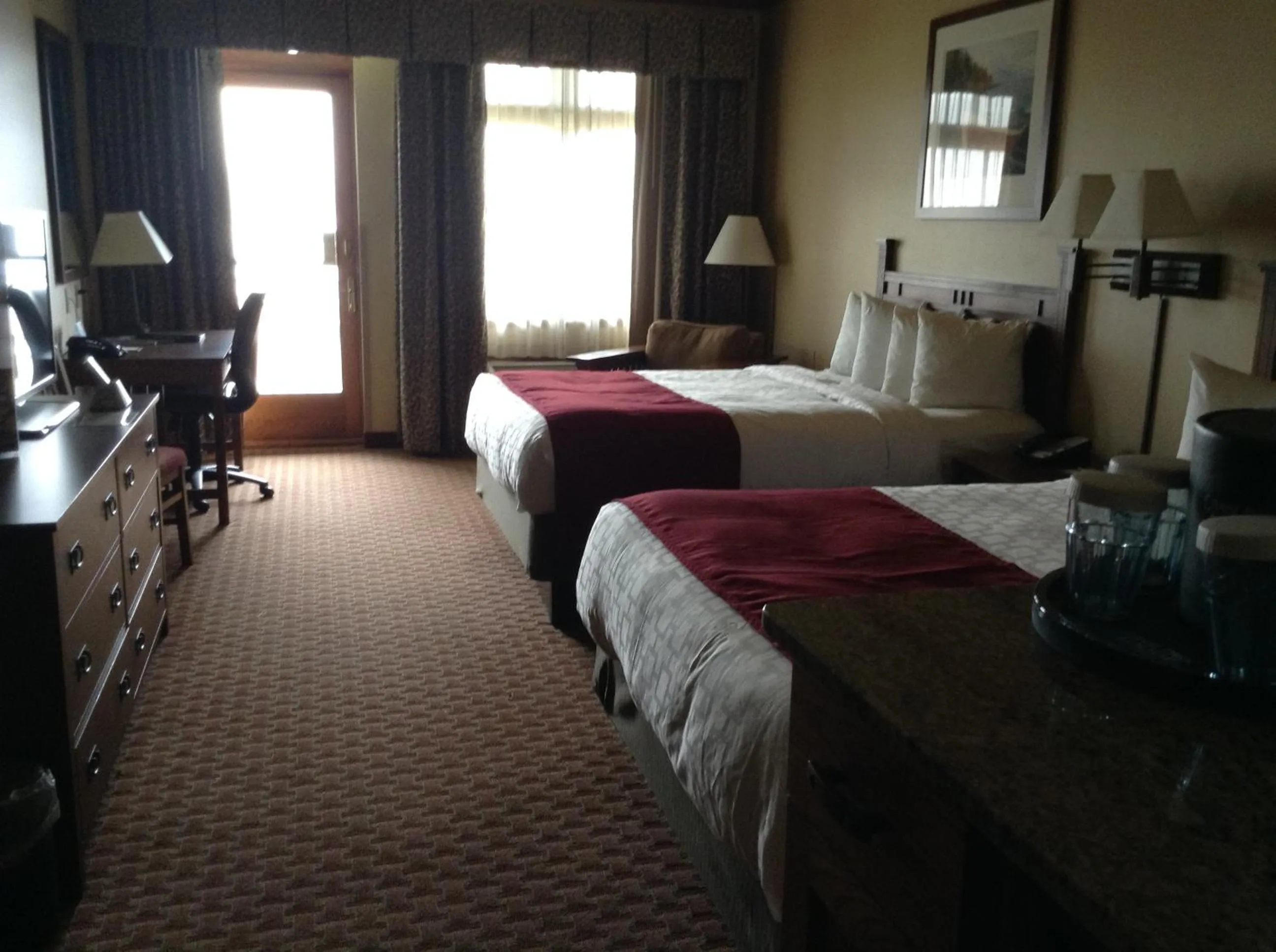 Bedroom, Bed in Canal Park Lodge