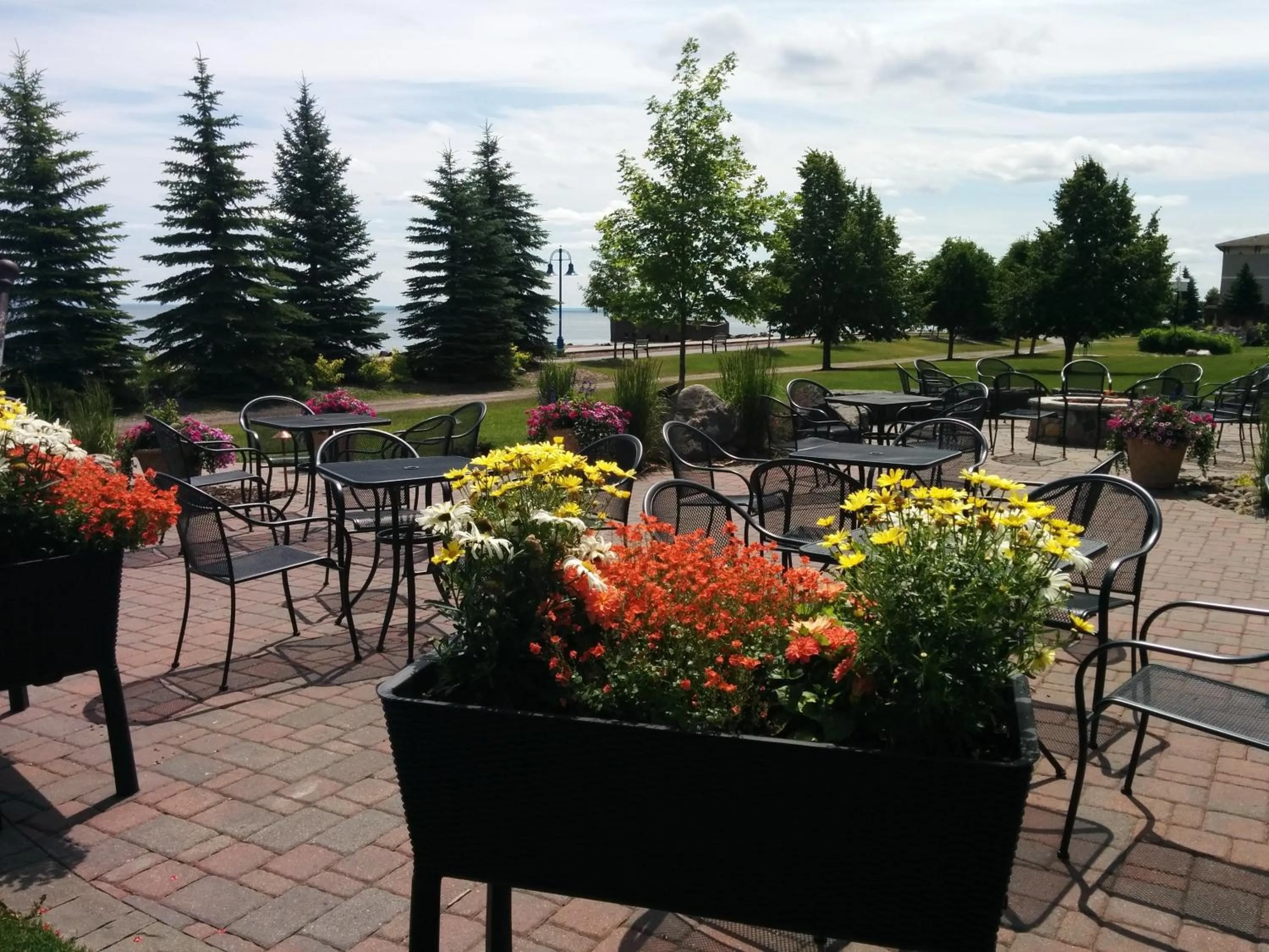 Decorative detail in Canal Park Lodge