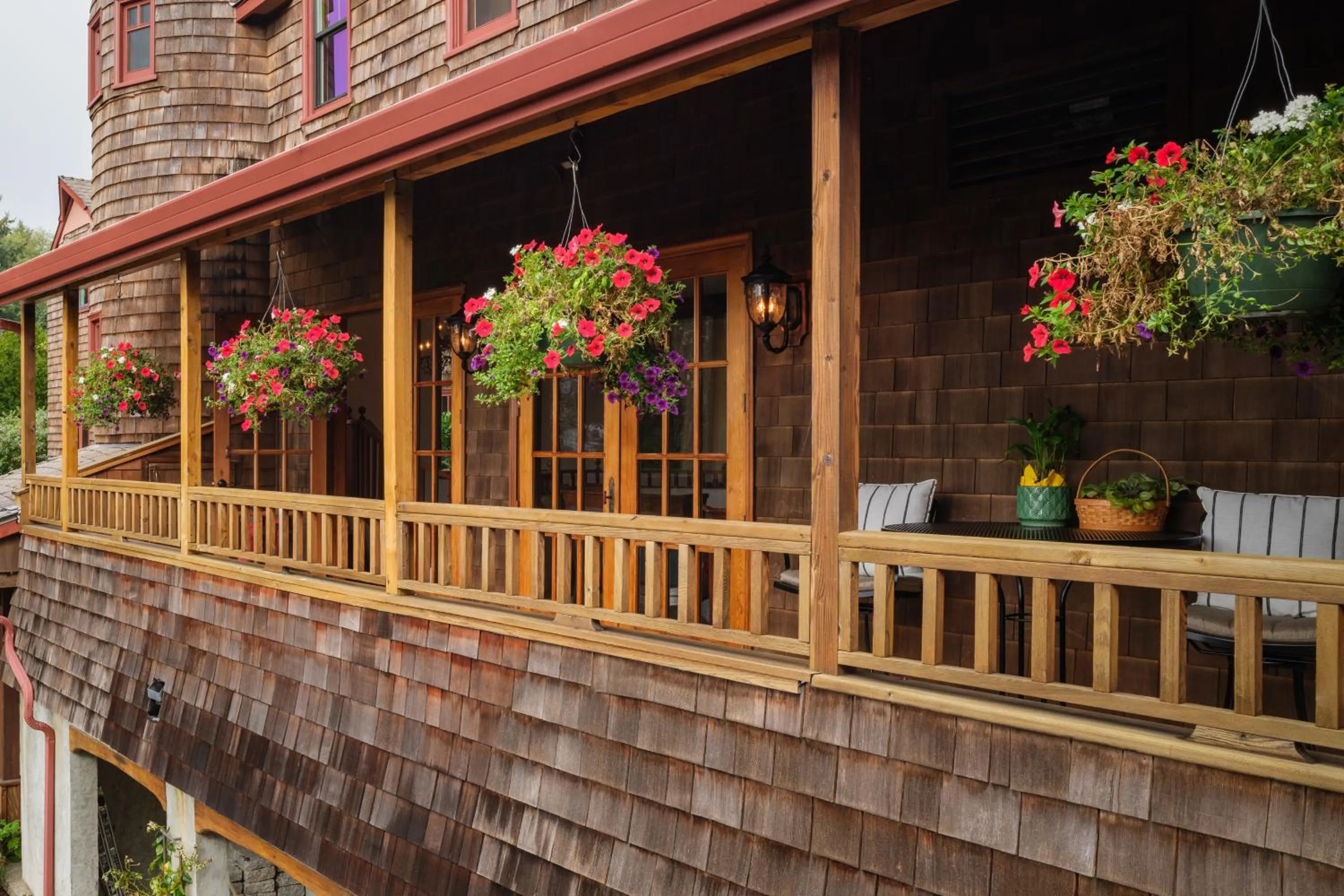 Property building in Arch Cape Inn and Retreat