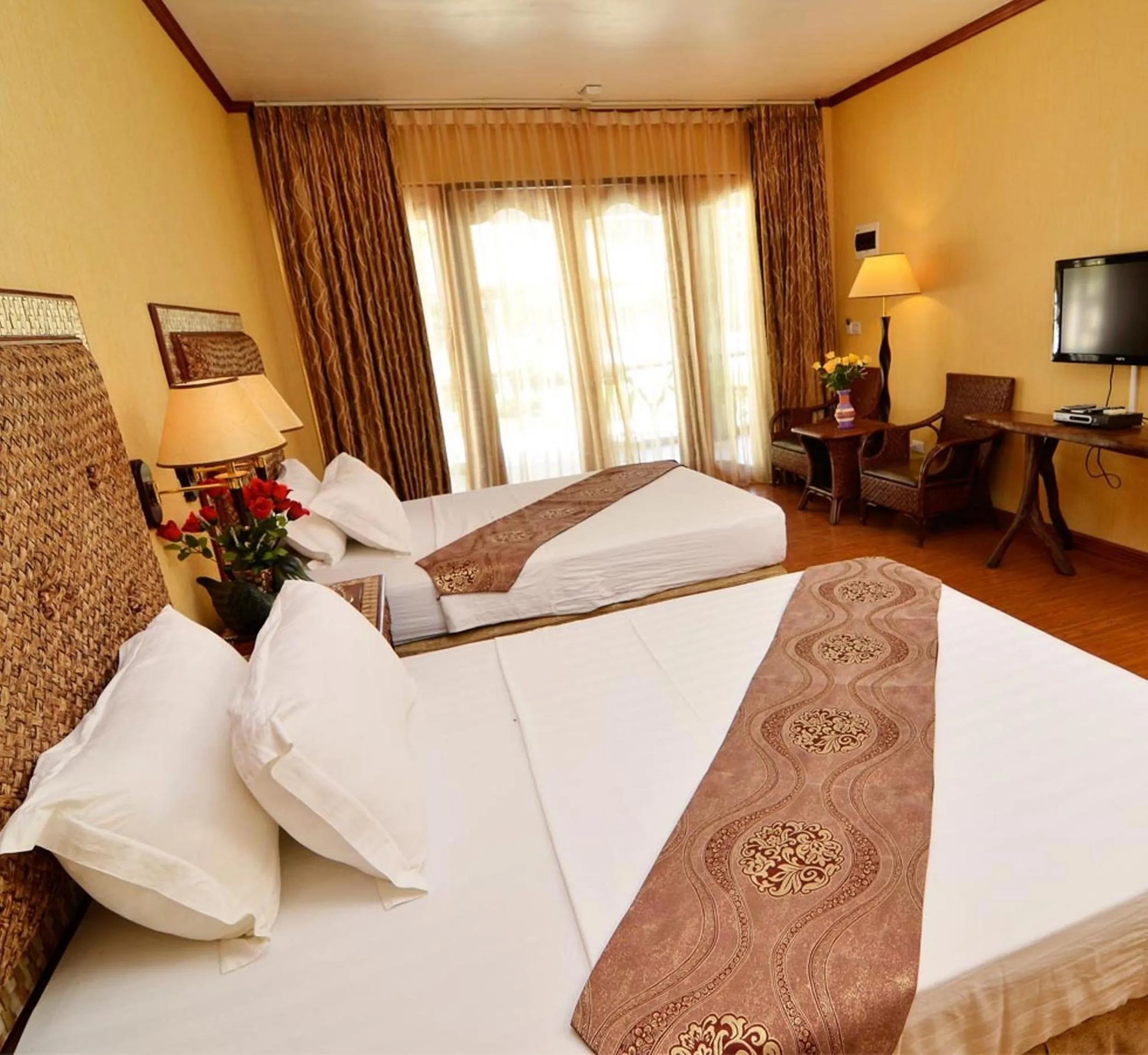 Bedroom, Bed in Malapascua Legend Water Sports and Resort